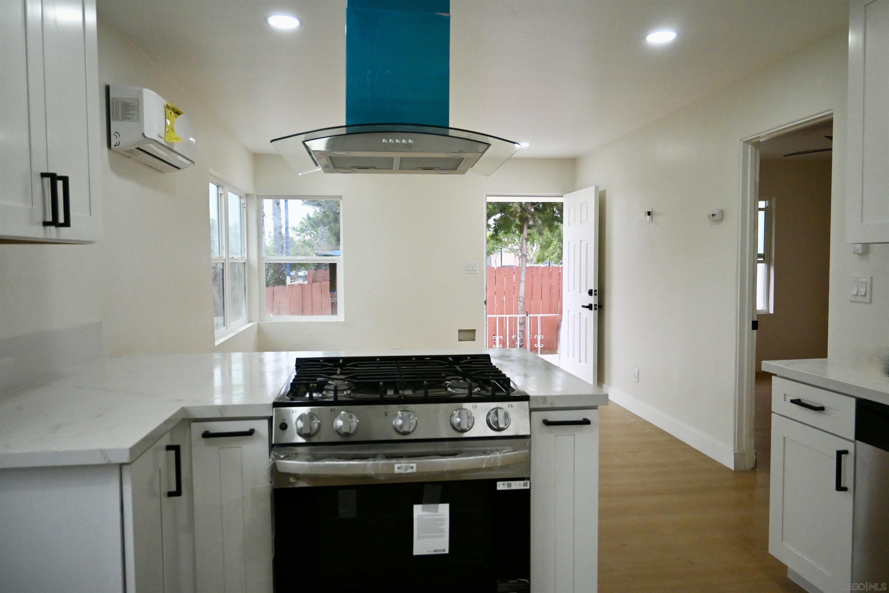 Detail Gallery Image 7 of 14 For 4364 N 36th St, San Diego,  CA 92104 - 1 Beds | 1 Baths