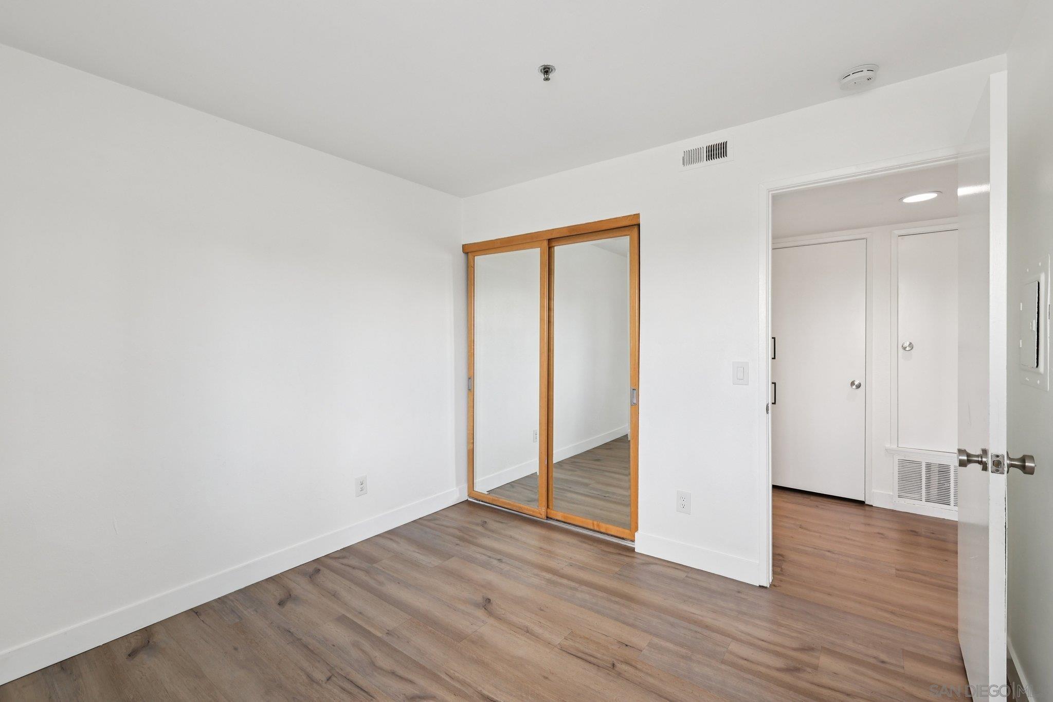 Detail Gallery Image 24 of 69 For 2077  Lakeridge Circle  #104,  Chula Vista,  CA 91913 - 3 Beds | 2 Baths