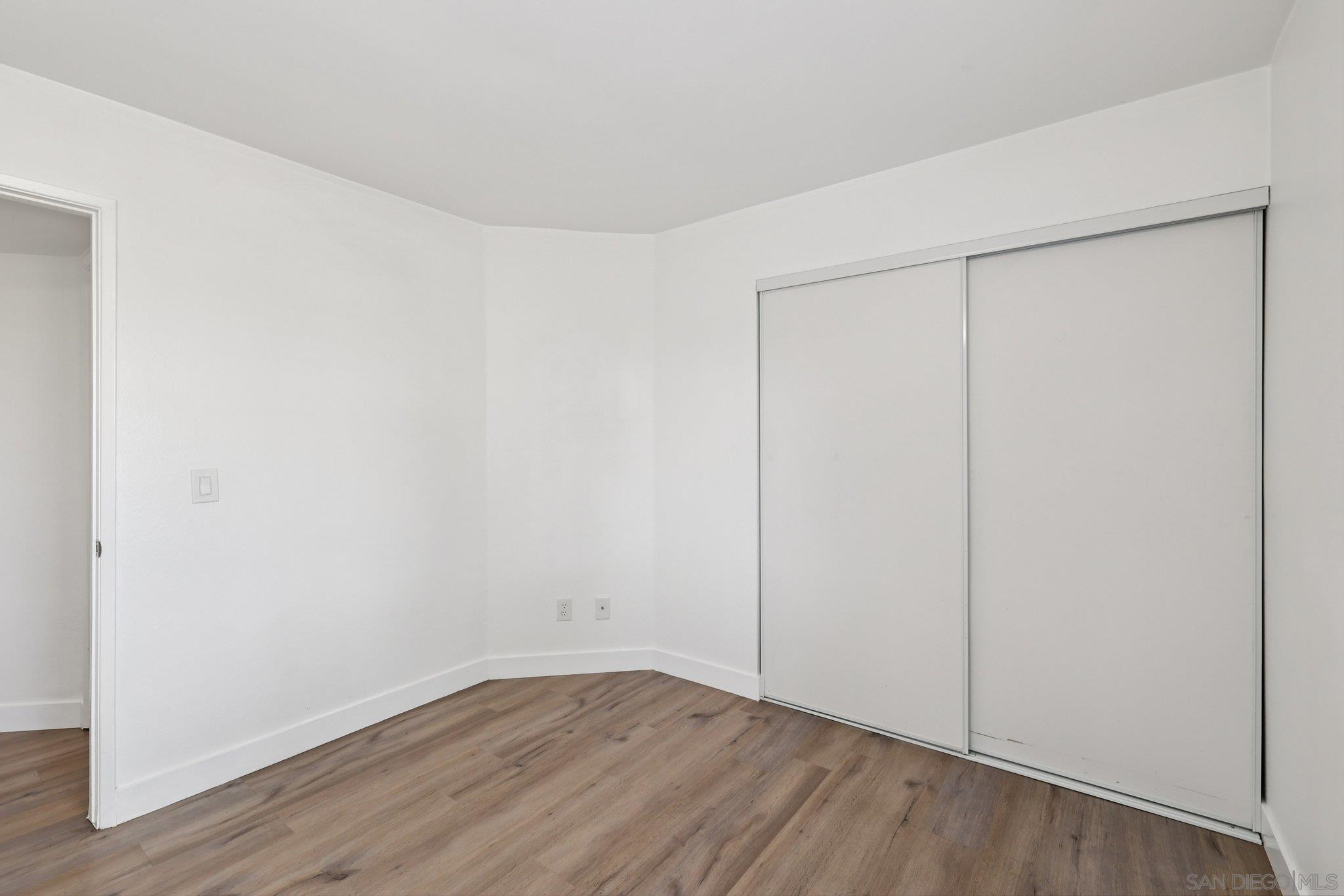 Detail Gallery Image 28 of 69 For 2077  Lakeridge Circle  #104,  Chula Vista,  CA 91913 - 3 Beds | 2 Baths