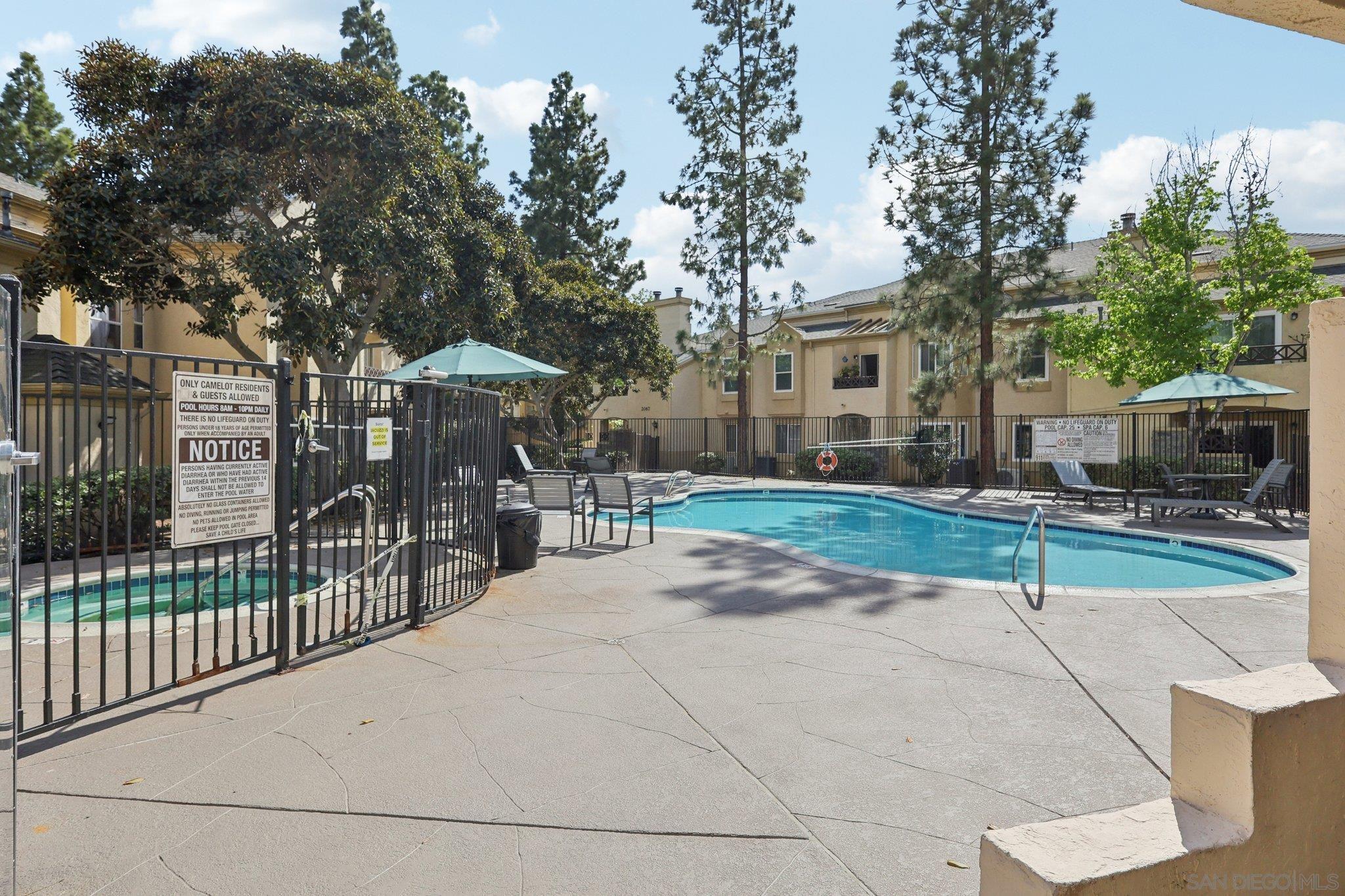 Detail Gallery Image 54 of 69 For 2077  Lakeridge Circle  #104,  Chula Vista,  CA 91913 - 3 Beds | 2 Baths