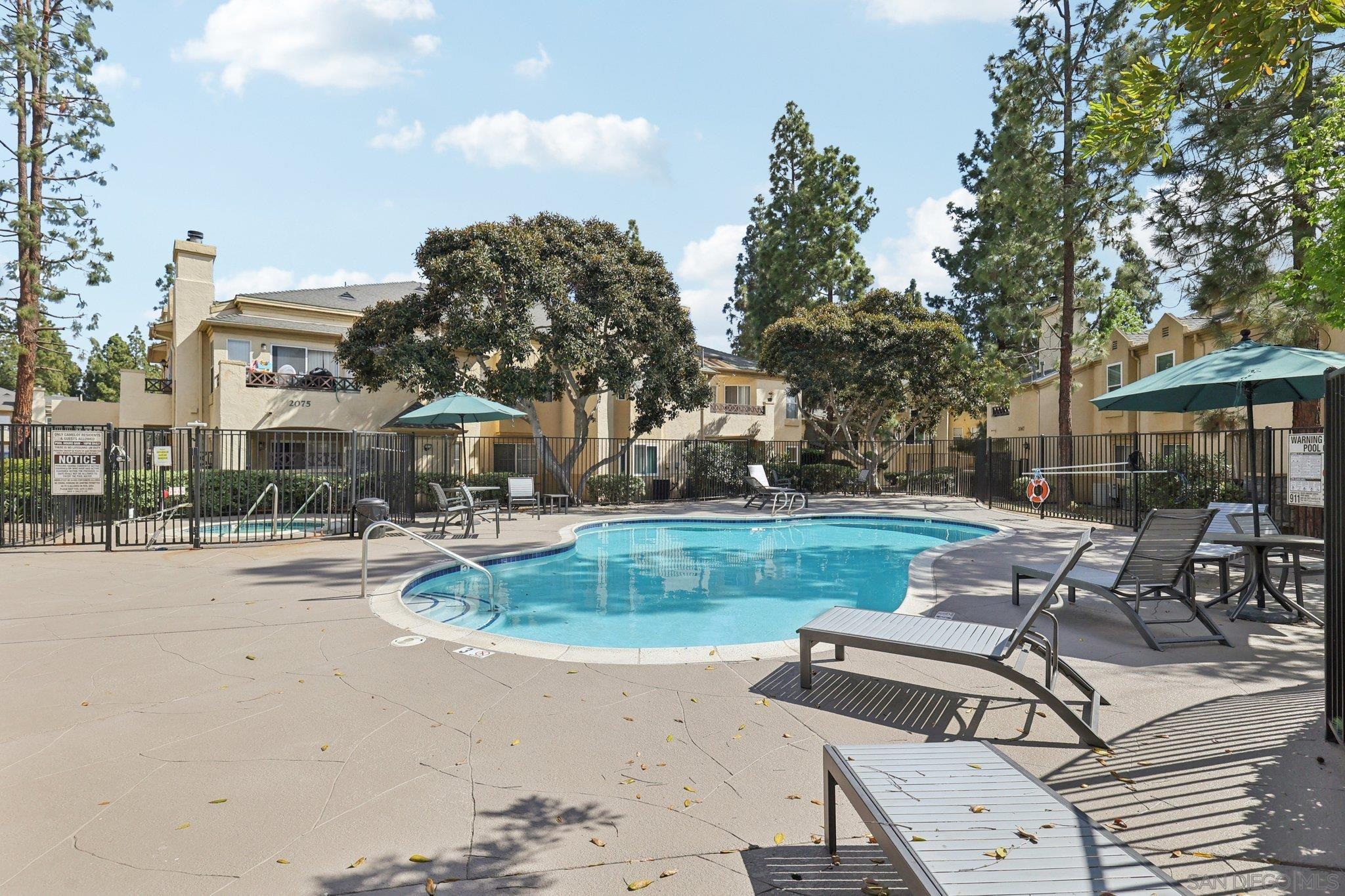 Detail Gallery Image 55 of 69 For 2077  Lakeridge Circle  #104,  Chula Vista,  CA 91913 - 3 Beds | 2 Baths