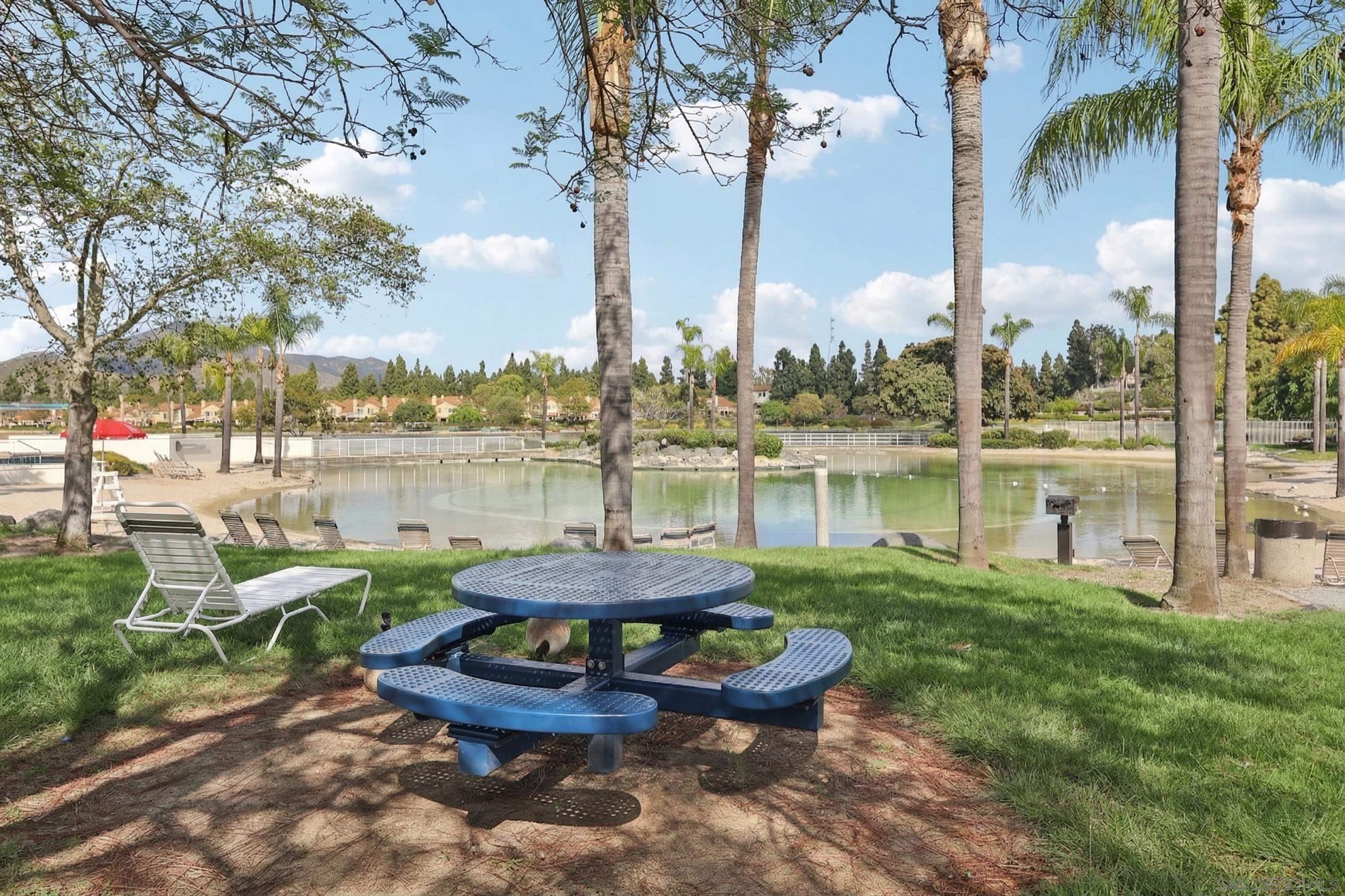 Detail Gallery Image 60 of 69 For 2077  Lakeridge Circle  #104,  Chula Vista,  CA 91913 - 3 Beds | 2 Baths