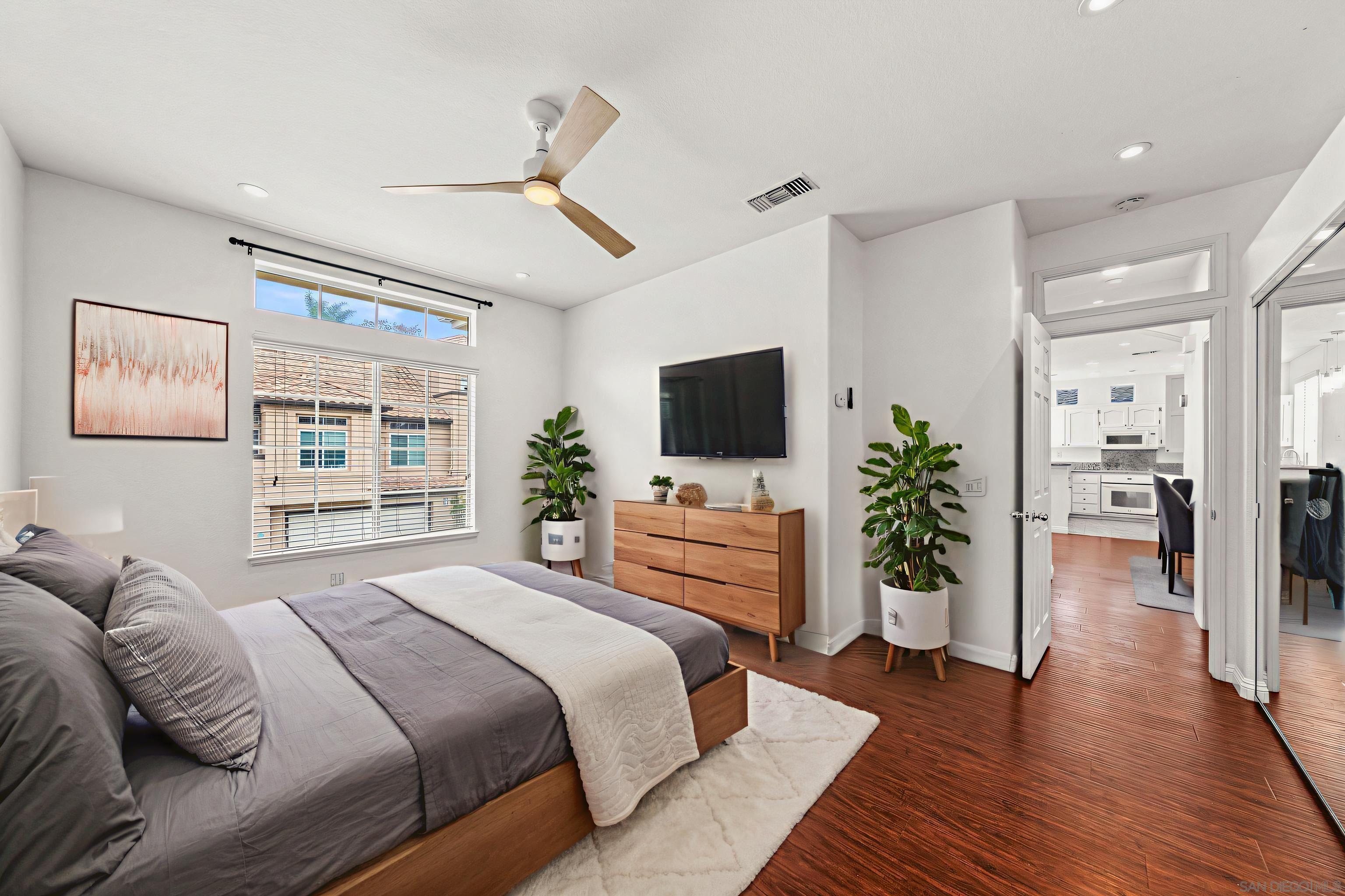 Detail Gallery Image 24 of 42 For 12650  Springbrook Dr  a,  San Diego,  CA 92128 - 2 Beds | 2 Baths