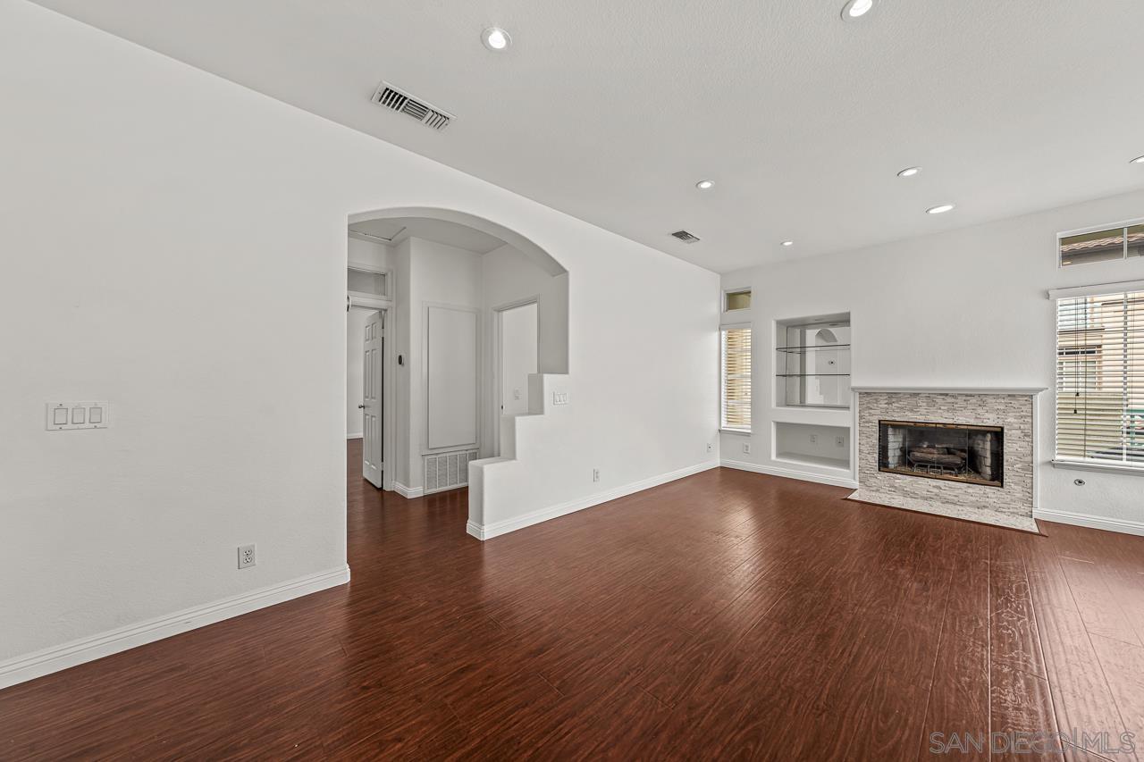 Detail Gallery Image 9 of 42 For 12650  Springbrook Dr  a,  San Diego,  CA 92128 - 2 Beds | 2 Baths