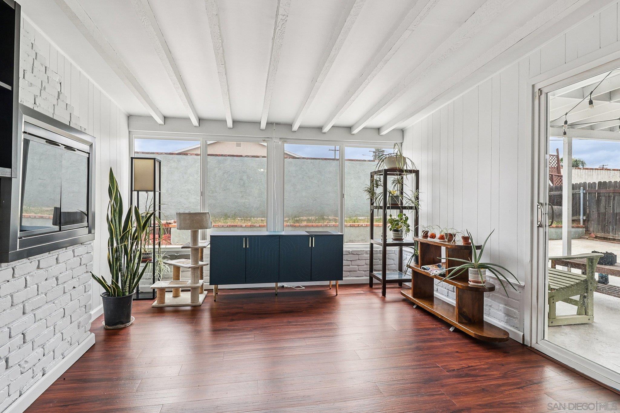 Detail Gallery Image 12 of 37 For 1097  Wayside Ave, El Cajon,  CA 92021 - 4 Beds | 2 Baths