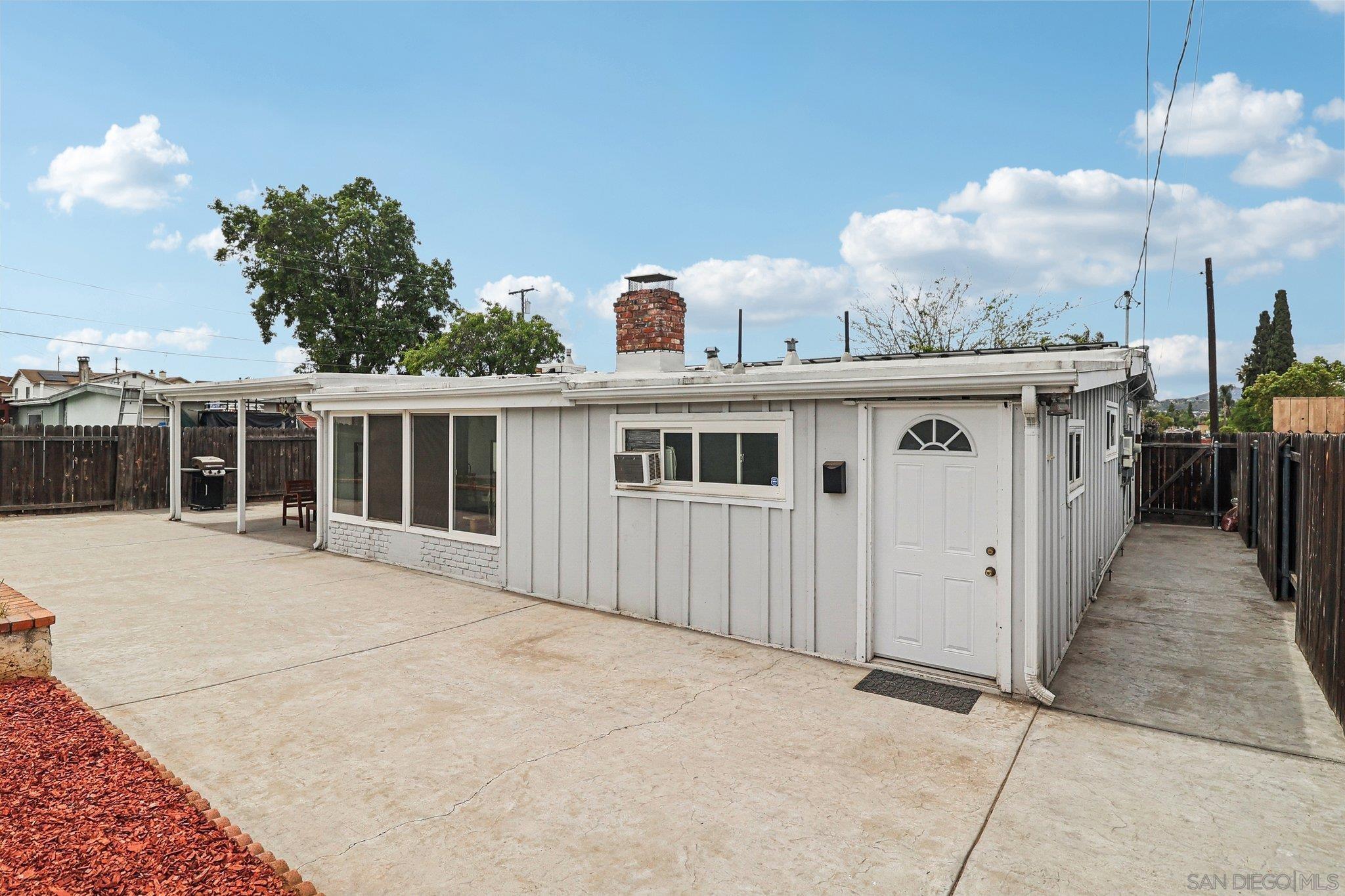 Detail Gallery Image 33 of 37 For 1097  Wayside Ave, El Cajon,  CA 92021 - 4 Beds | 2 Baths