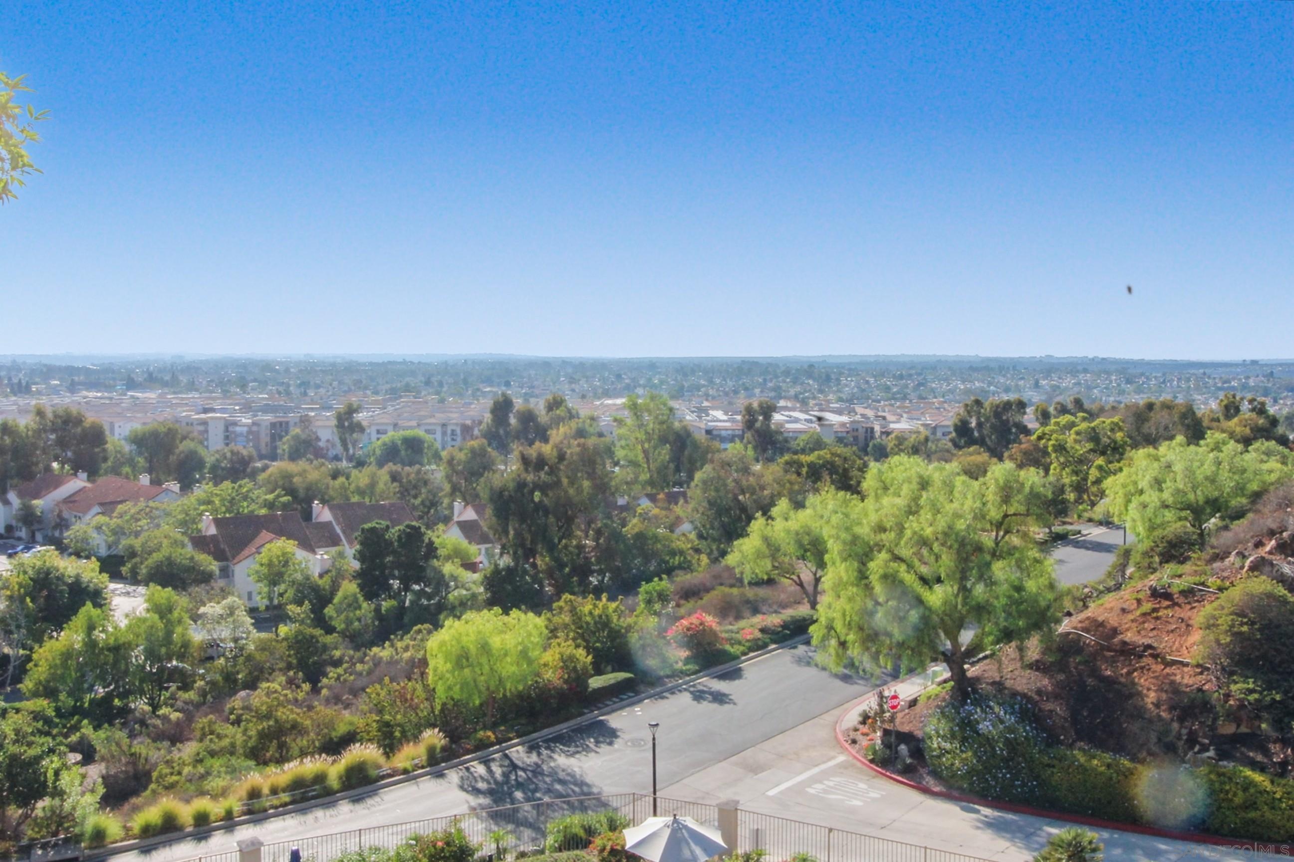 Detail Gallery Image 3 of 39 For 11175  Affinity  #45,  San Diego,  CA 92131 - 2 Beds | 2 Baths