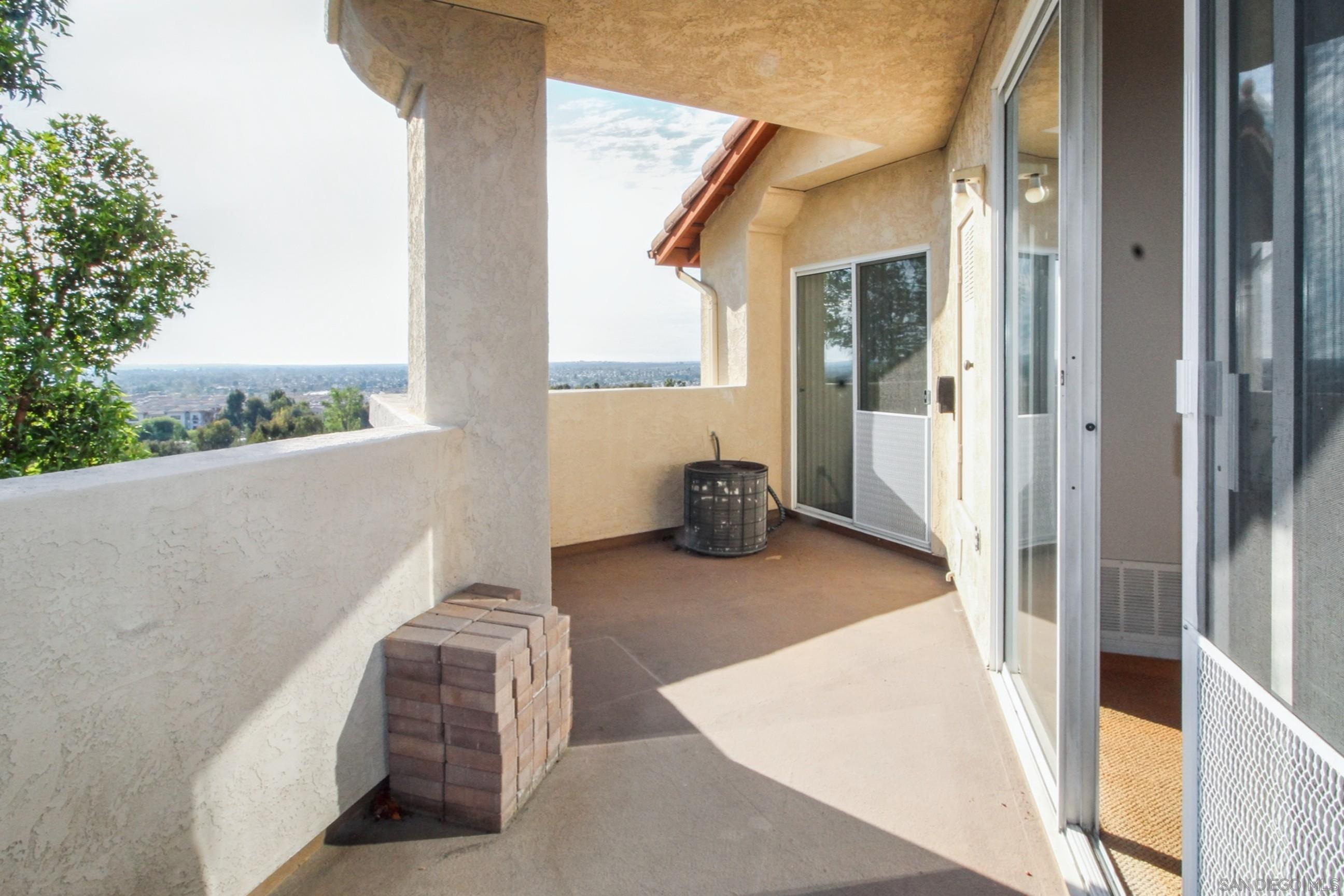 Detail Gallery Image 7 of 39 For 11175  Affinity  #45,  San Diego,  CA 92131 - 2 Beds | 2 Baths