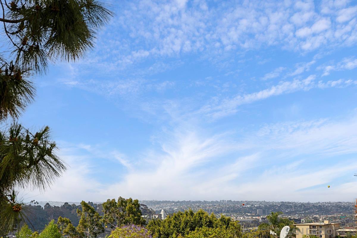 Detail Gallery Image 10 of 38 For 6361  Caminito Andreta, San Diego,  CA 92111 - 2 Beds | 1/1 Baths