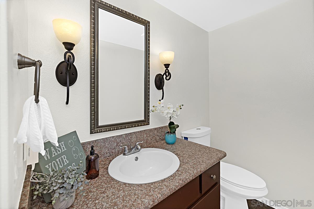 Detail Gallery Image 17 of 38 For 6361  Caminito Andreta, San Diego,  CA 92111 - 2 Beds | 1/1 Baths