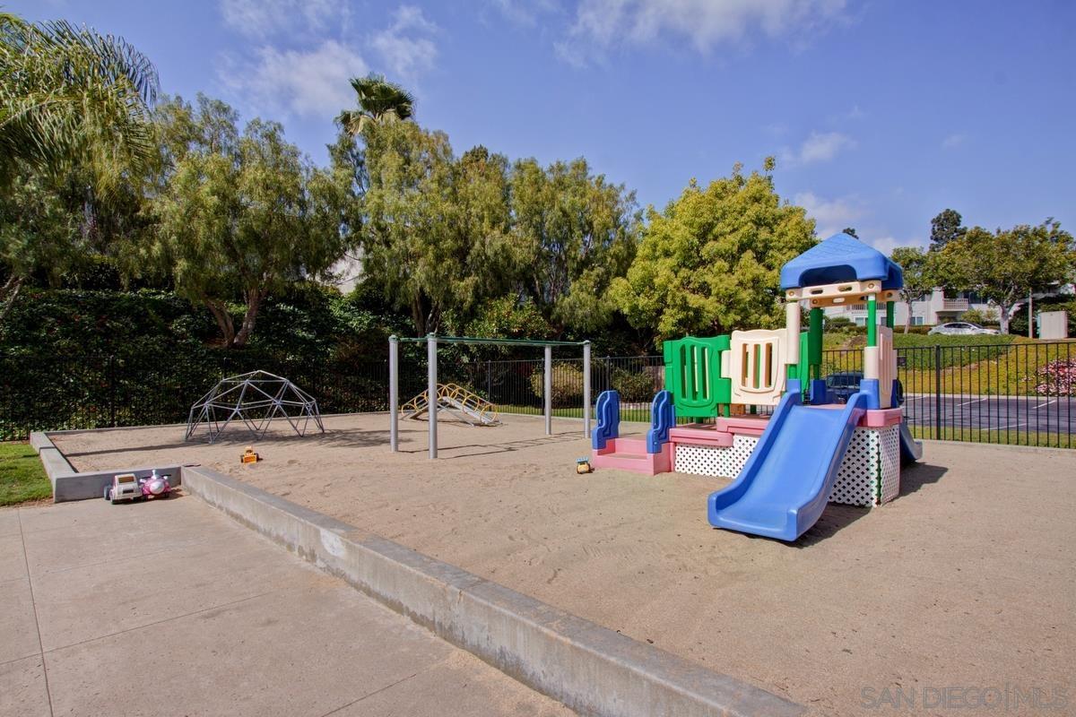 Detail Gallery Image 37 of 38 For 6361  Caminito Andreta, San Diego,  CA 92111 - 2 Beds | 1/1 Baths