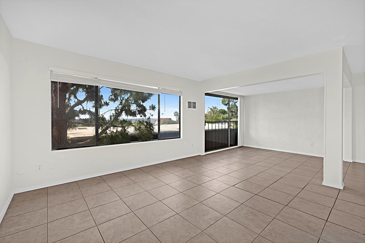 Detail Gallery Image 5 of 38 For 6361  Caminito Andreta, San Diego,  CA 92111 - 2 Beds | 1/1 Baths