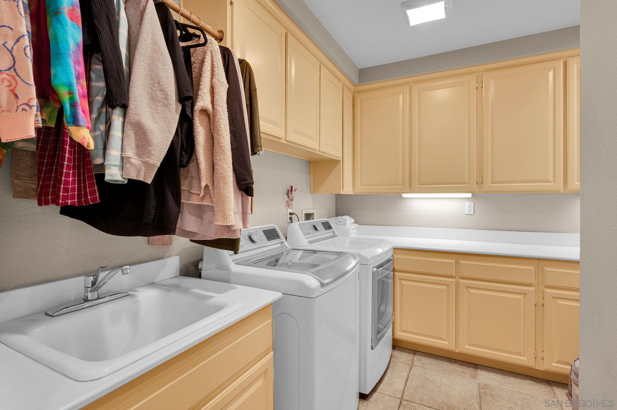 Detail Gallery Image 36 of 56 For 15992 S Woodson Dr, Ramona,  CA 92065 - 6 Beds | 4/1 Baths