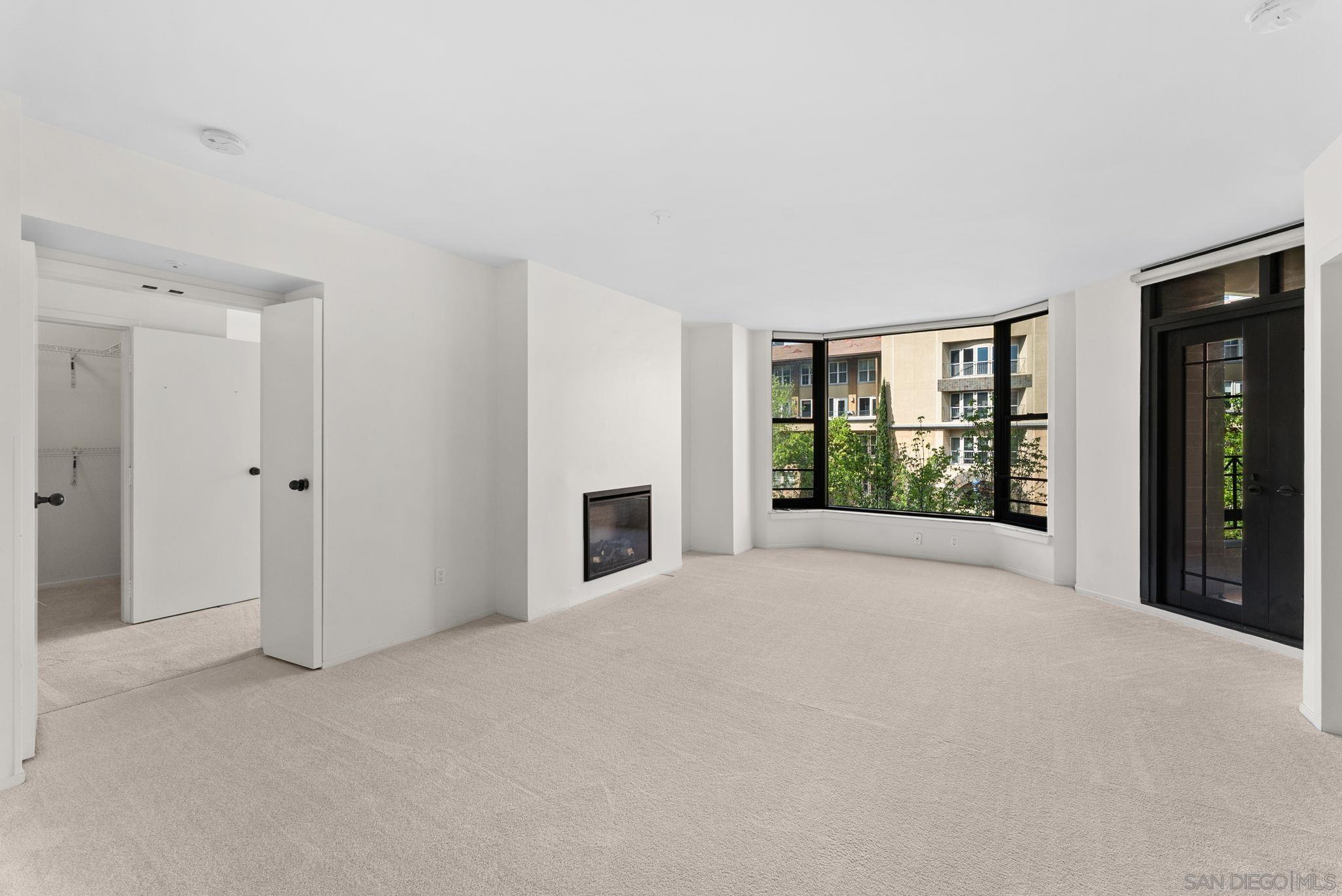 Detail Gallery Image 3 of 26 For 500 W Harbor Drive  424, San Diego,  CA 92101 - 2 Beds | 2 Baths