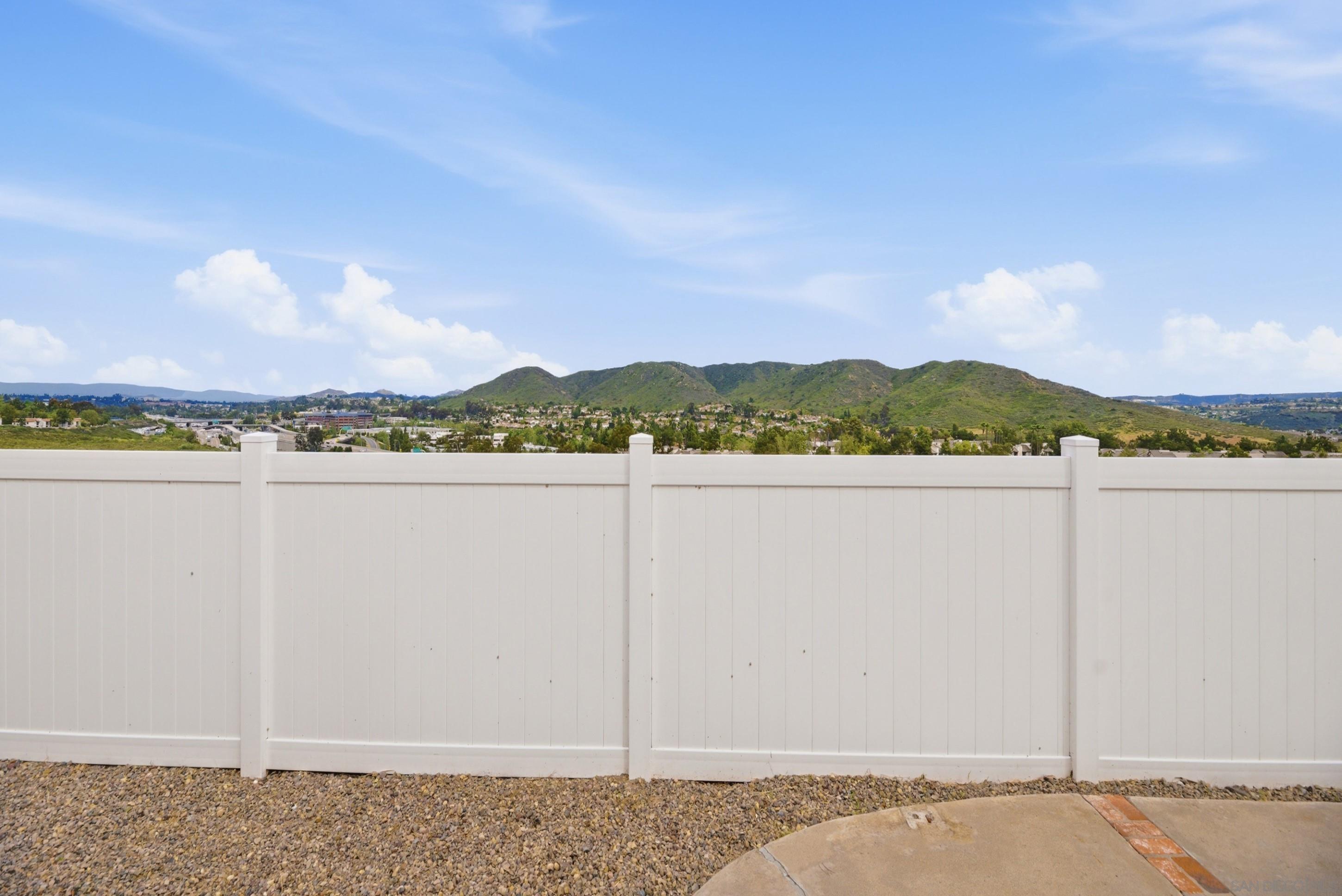 Detail Gallery Image 25 of 30 For 13011  Avenida Grande, San Diego,  CA 92129 - 3 Beds | 2 Baths