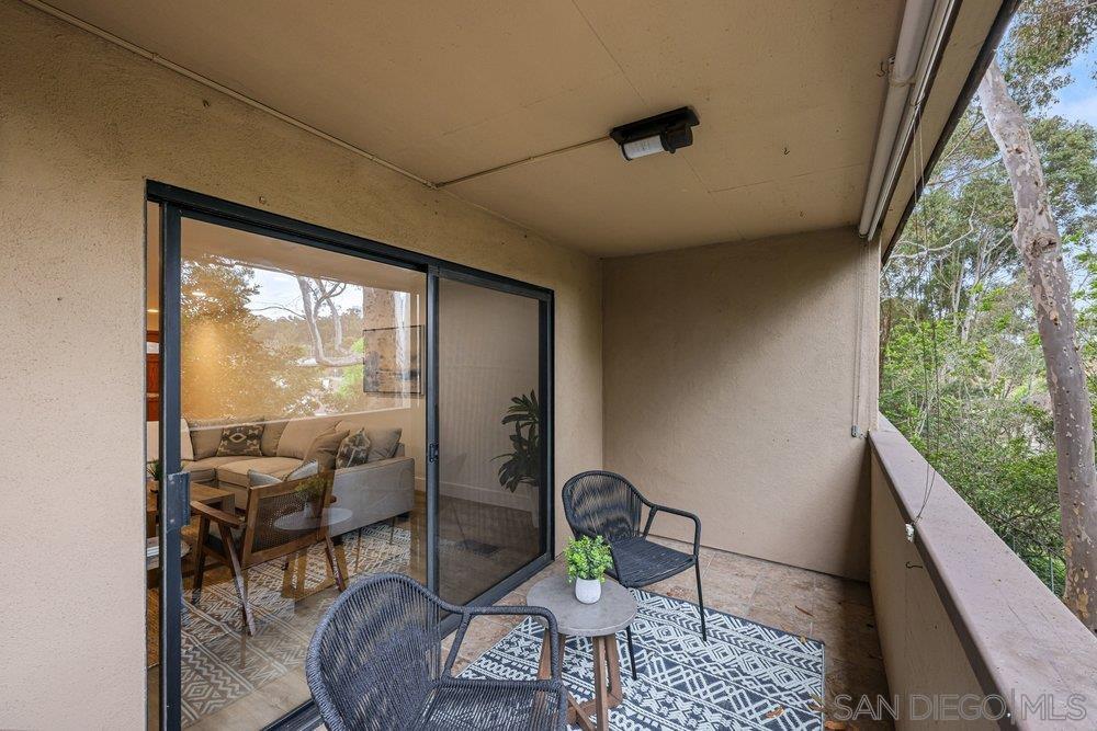 Detail Gallery Image 15 of 23 For 8860  Villa La Jolla Drive  #217,  La Jolla,  CA 92037 - 2 Beds | 2 Baths