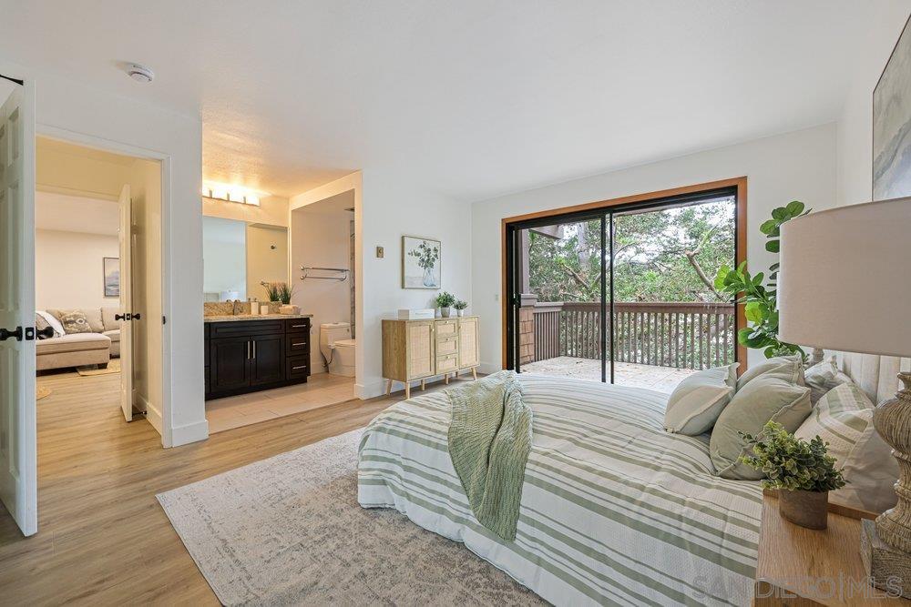 Detail Gallery Image 10 of 23 For 8860  Villa La Jolla Drive  #217,  La Jolla,  CA 92037 - 2 Beds | 2 Baths