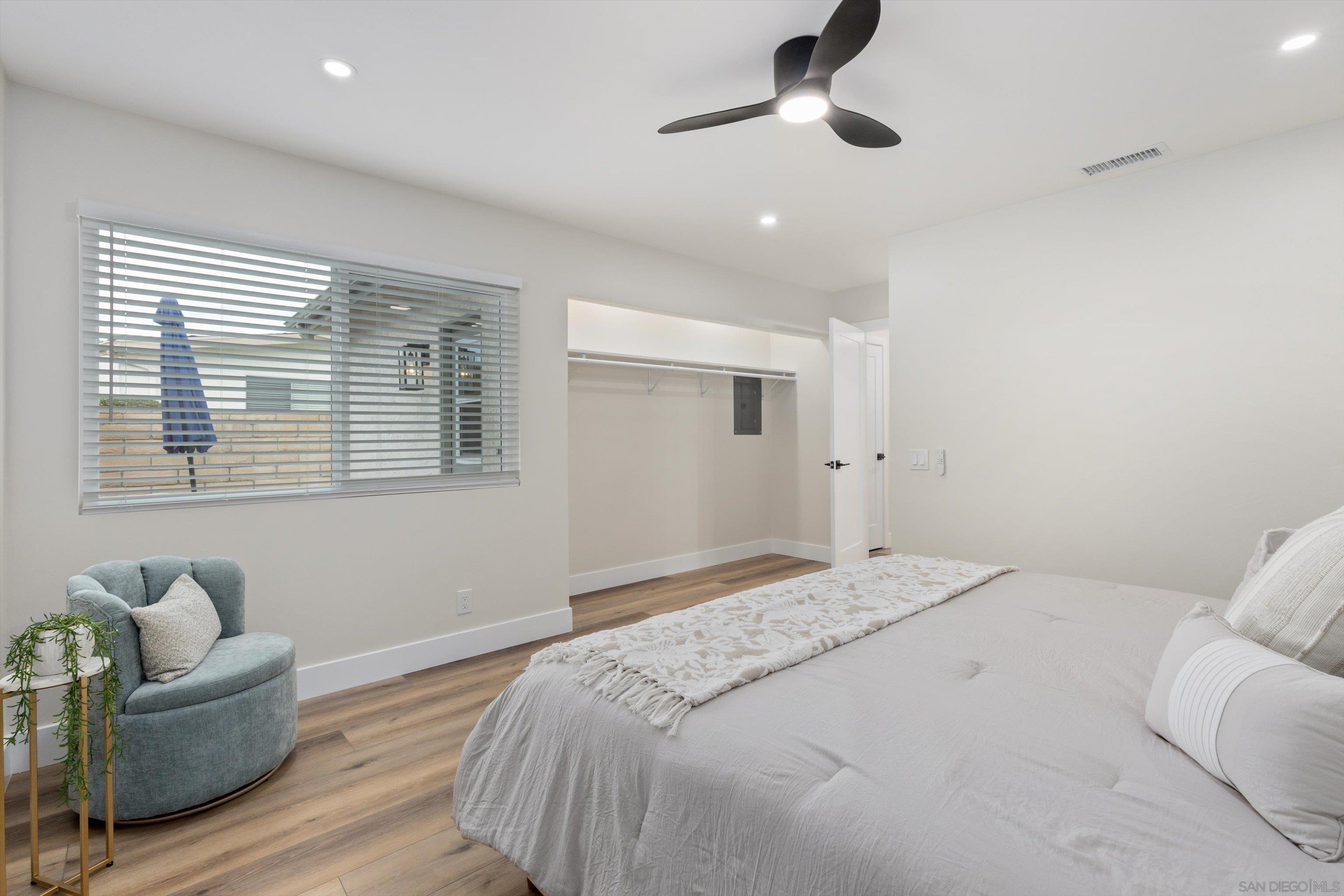 Detail Gallery Image 15 of 31 For 3824  Orange Way, Oceanside,  CA 92057 - 2 Beds | 2 Baths