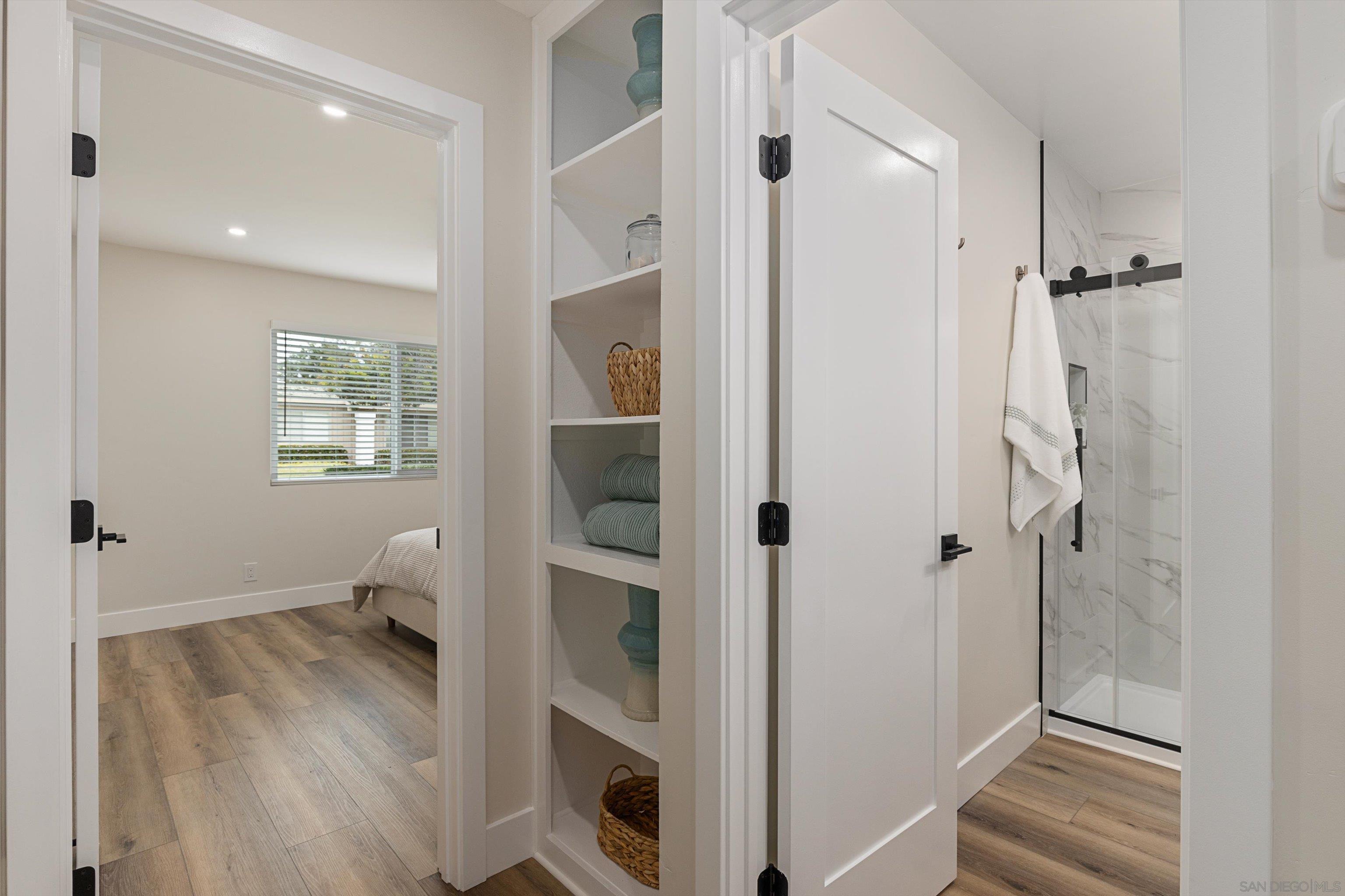 Detail Gallery Image 16 of 31 For 3824  Orange Way, Oceanside,  CA 92057 - 2 Beds | 2 Baths