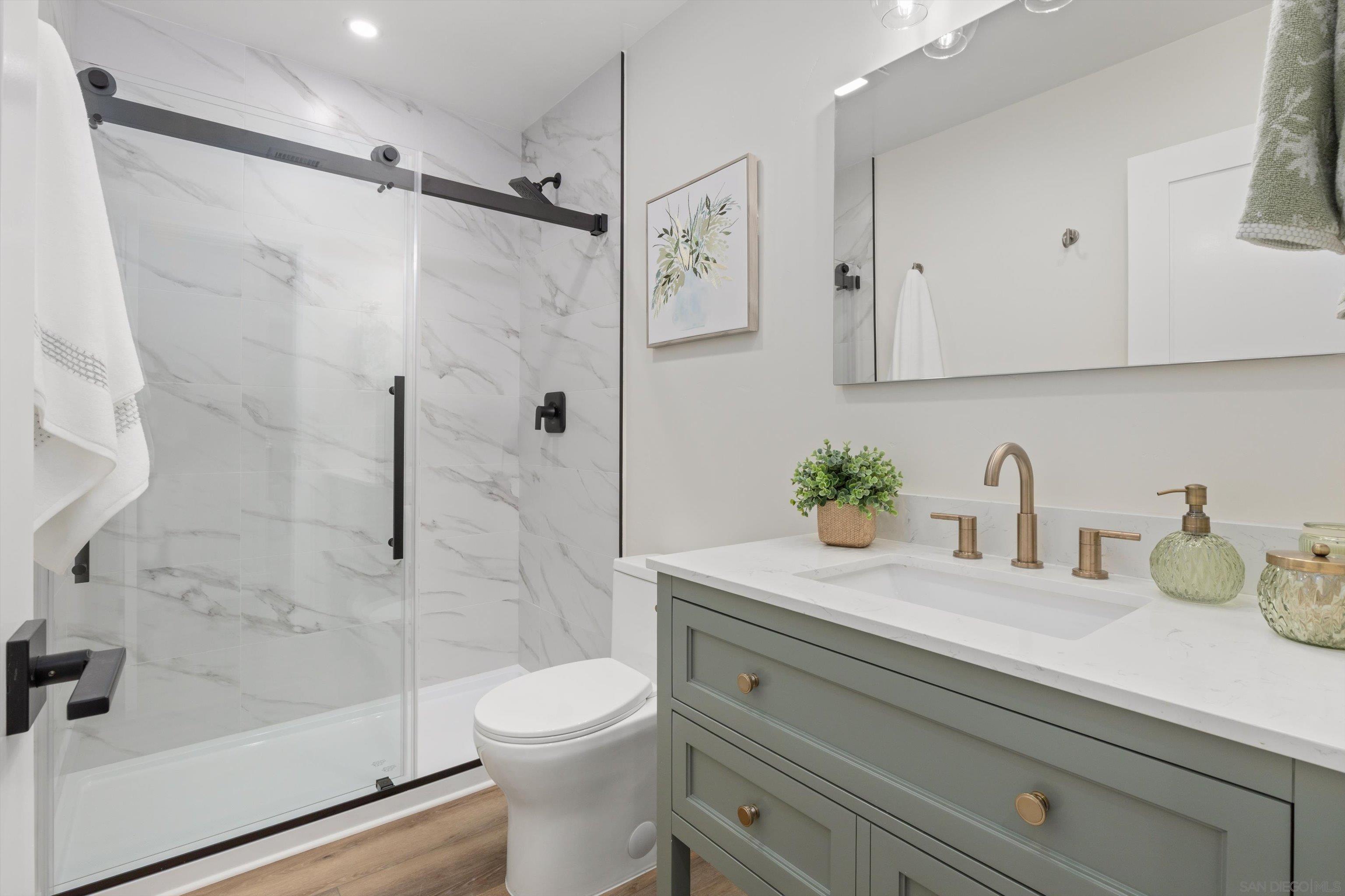 Detail Gallery Image 17 of 31 For 3824  Orange Way, Oceanside,  CA 92057 - 2 Beds | 2 Baths