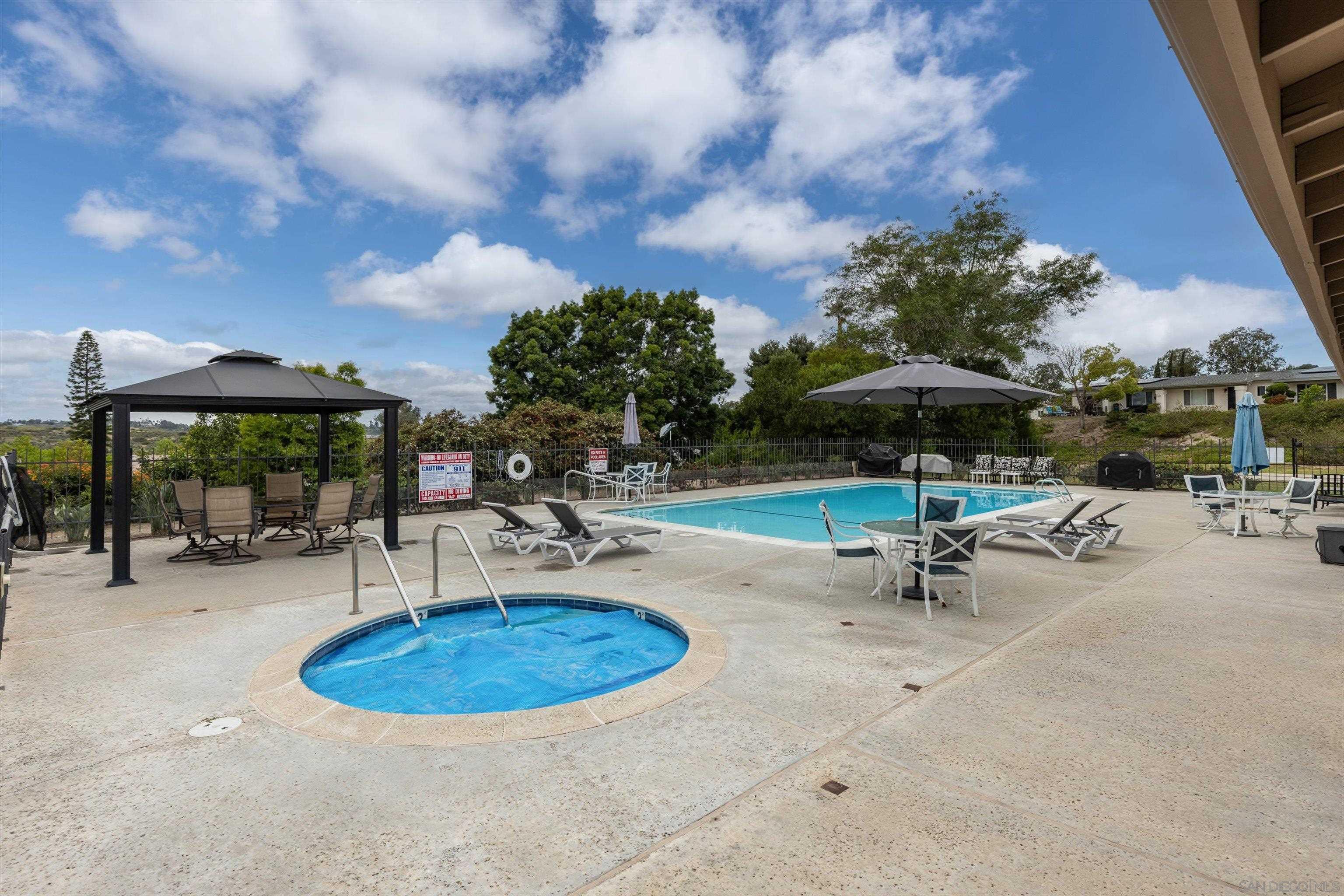 Detail Gallery Image 28 of 31 For 3824  Orange Way, Oceanside,  CA 92057 - 2 Beds | 2 Baths