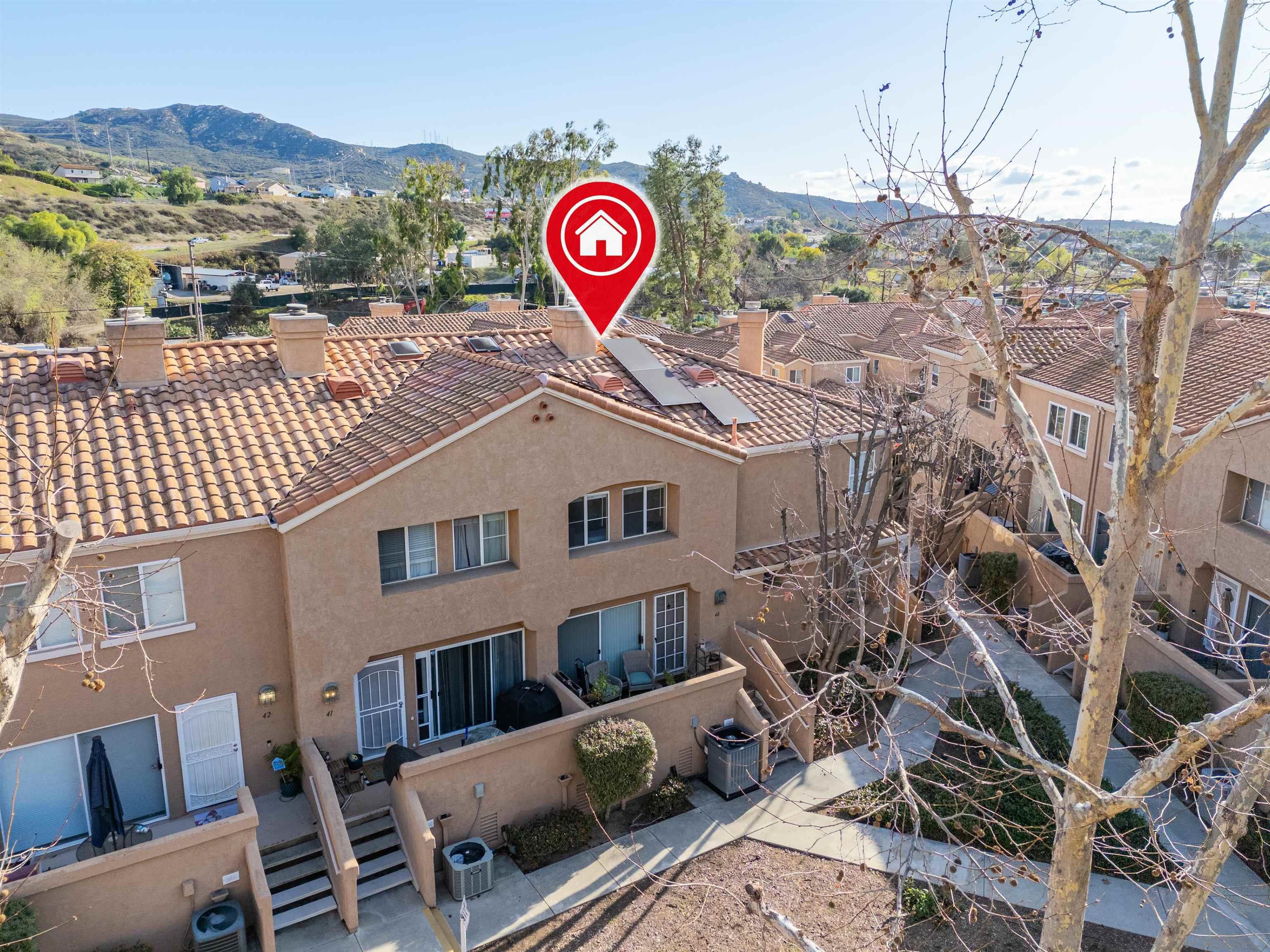 Detail Gallery Image 7 of 29 For 13806  Pinkard Way  #UNIT 40,  El Cajon,  CA 92021 - 2 Beds | 2/1 Baths