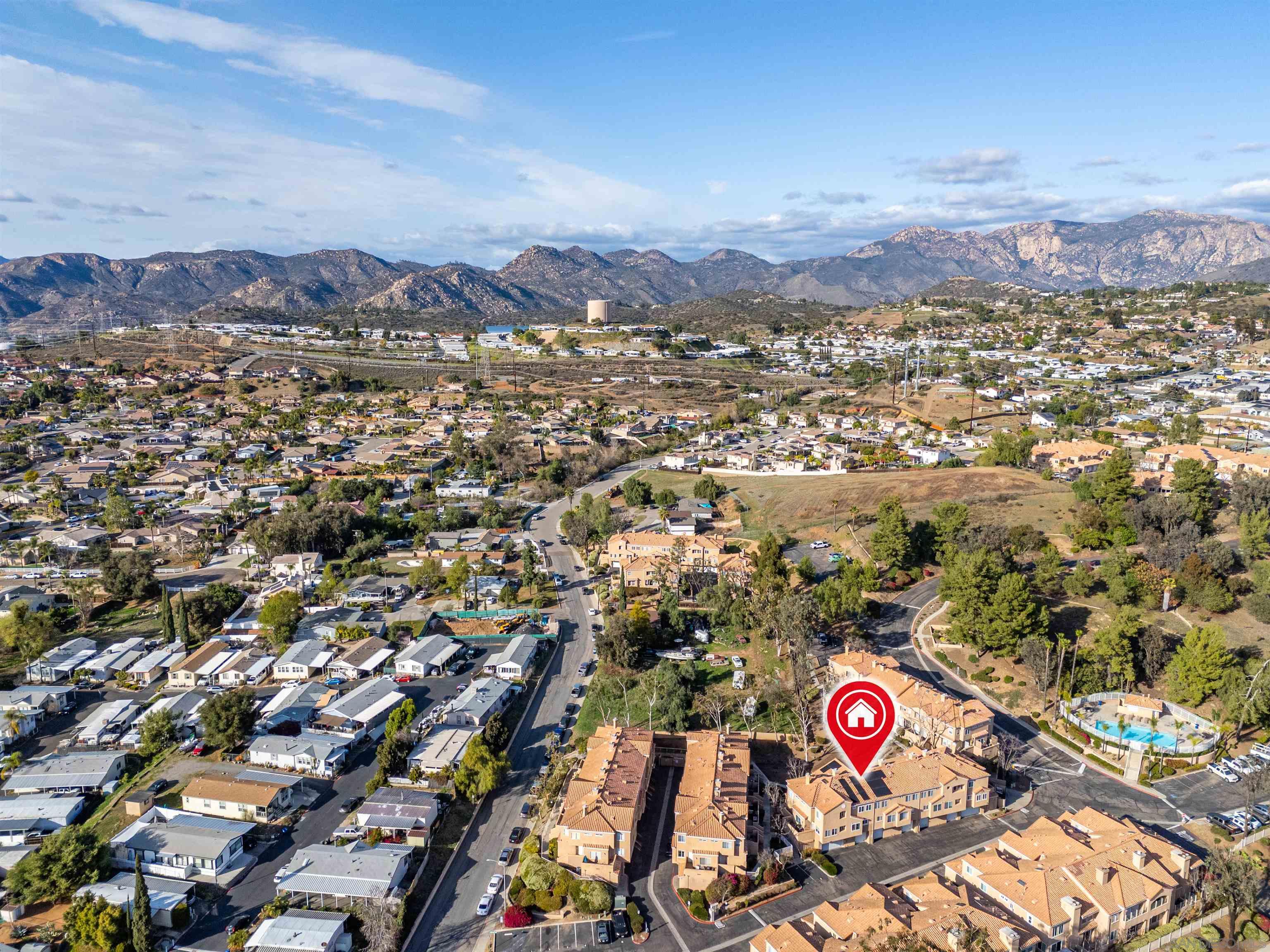 Detail Gallery Image 10 of 29 For 13806  Pinkard Way  #UNIT 40,  El Cajon,  CA 92021 - 2 Beds | 2/1 Baths