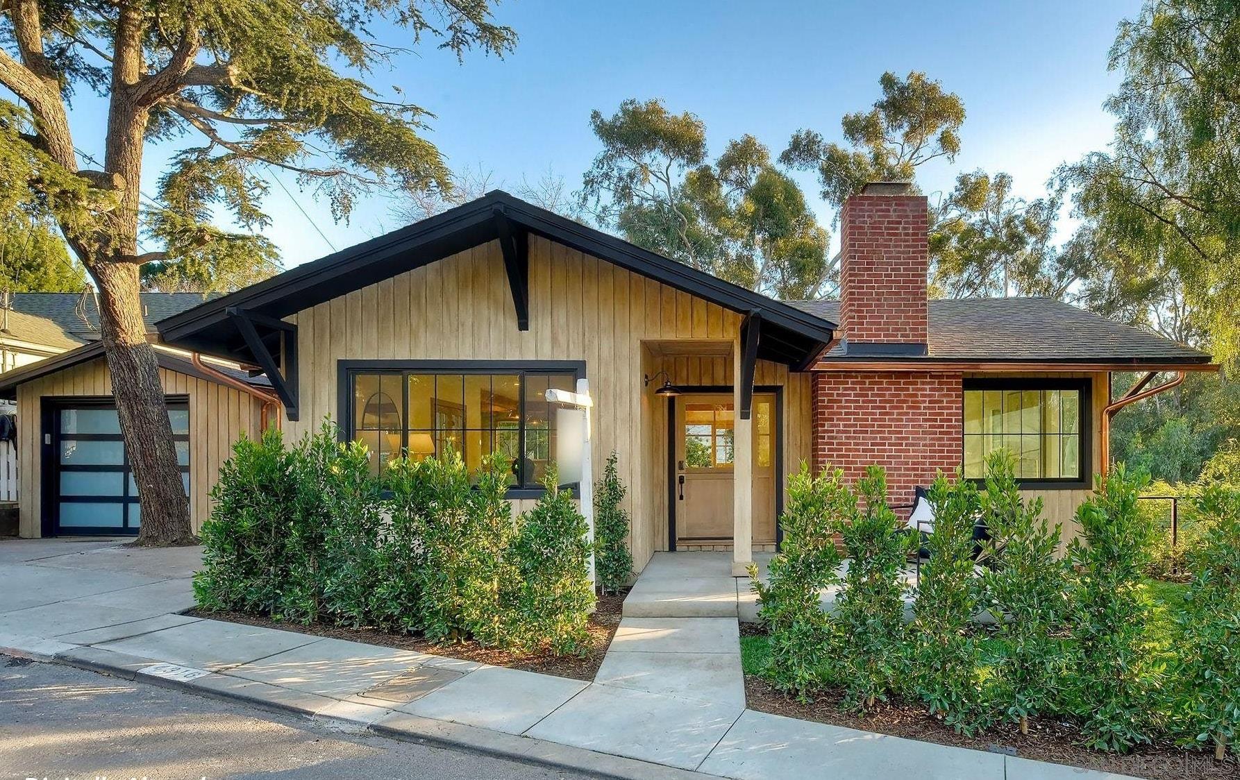 Detail Gallery Image 2 of 55 For 4316  Arcadia Dr, San Diego,  CA 92103 - 6 Beds | 3/1 Baths