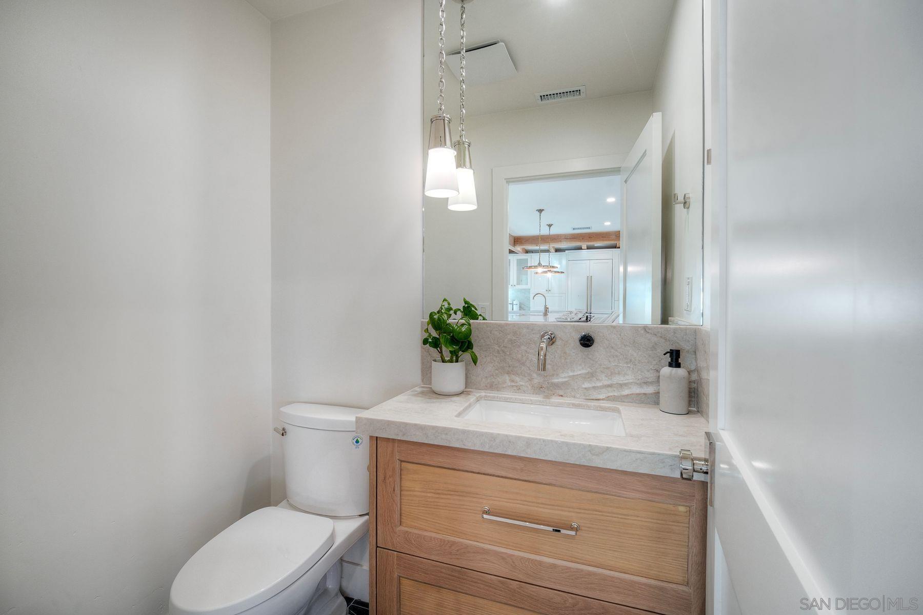 Detail Gallery Image 25 of 55 For 4316  Arcadia Dr, San Diego,  CA 92103 - 6 Beds | 3/1 Baths