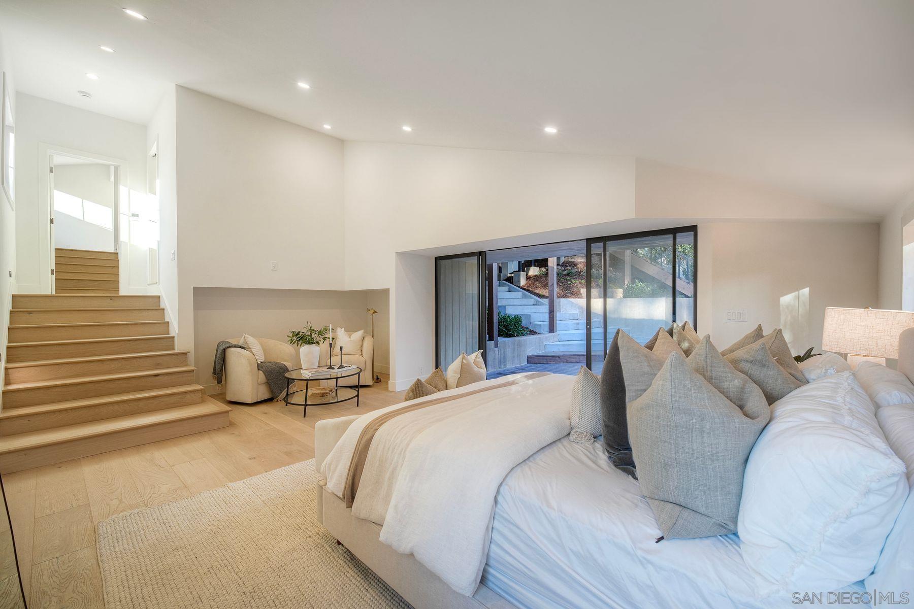 Detail Gallery Image 29 of 55 For 4316  Arcadia Dr, San Diego,  CA 92103 - 6 Beds | 3/1 Baths