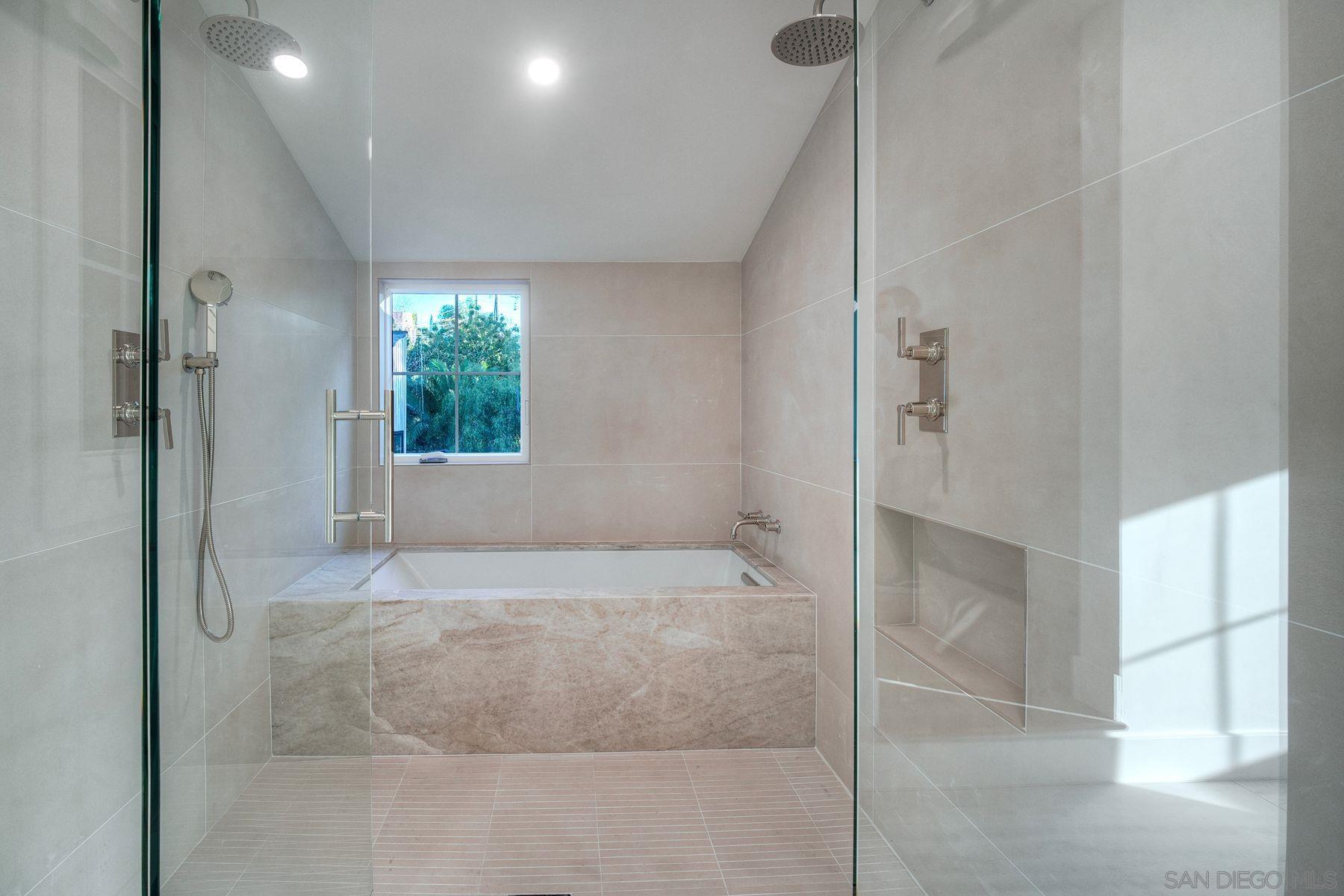 Detail Gallery Image 31 of 55 For 4316  Arcadia Dr, San Diego,  CA 92103 - 6 Beds | 3/1 Baths