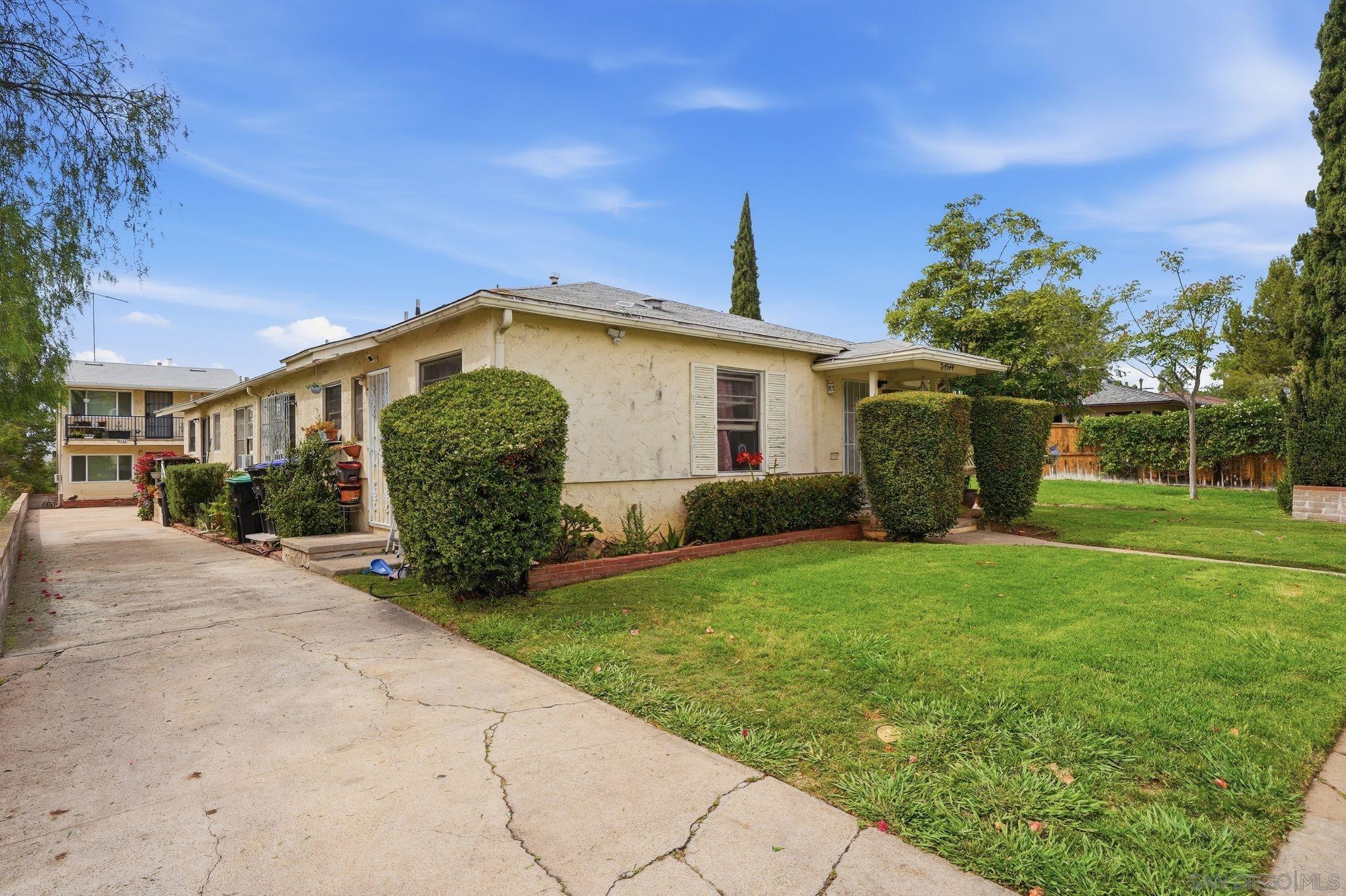 Detail Gallery Image 2 of 16 For 4540-4548  55th, San Diego,  CA 92115 - – Beds | – Baths