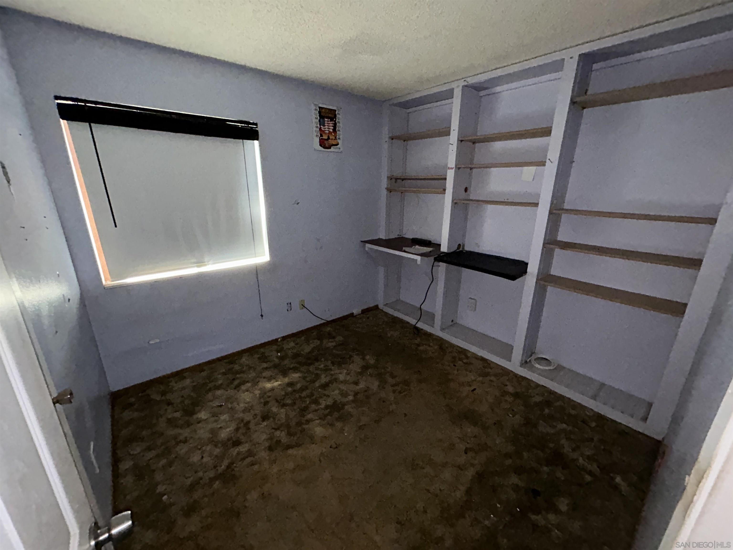 Detail Gallery Image 12 of 19 For 3164  Carr Dr, Oceanside,  CA 92056 - 3 Beds | 2 Baths