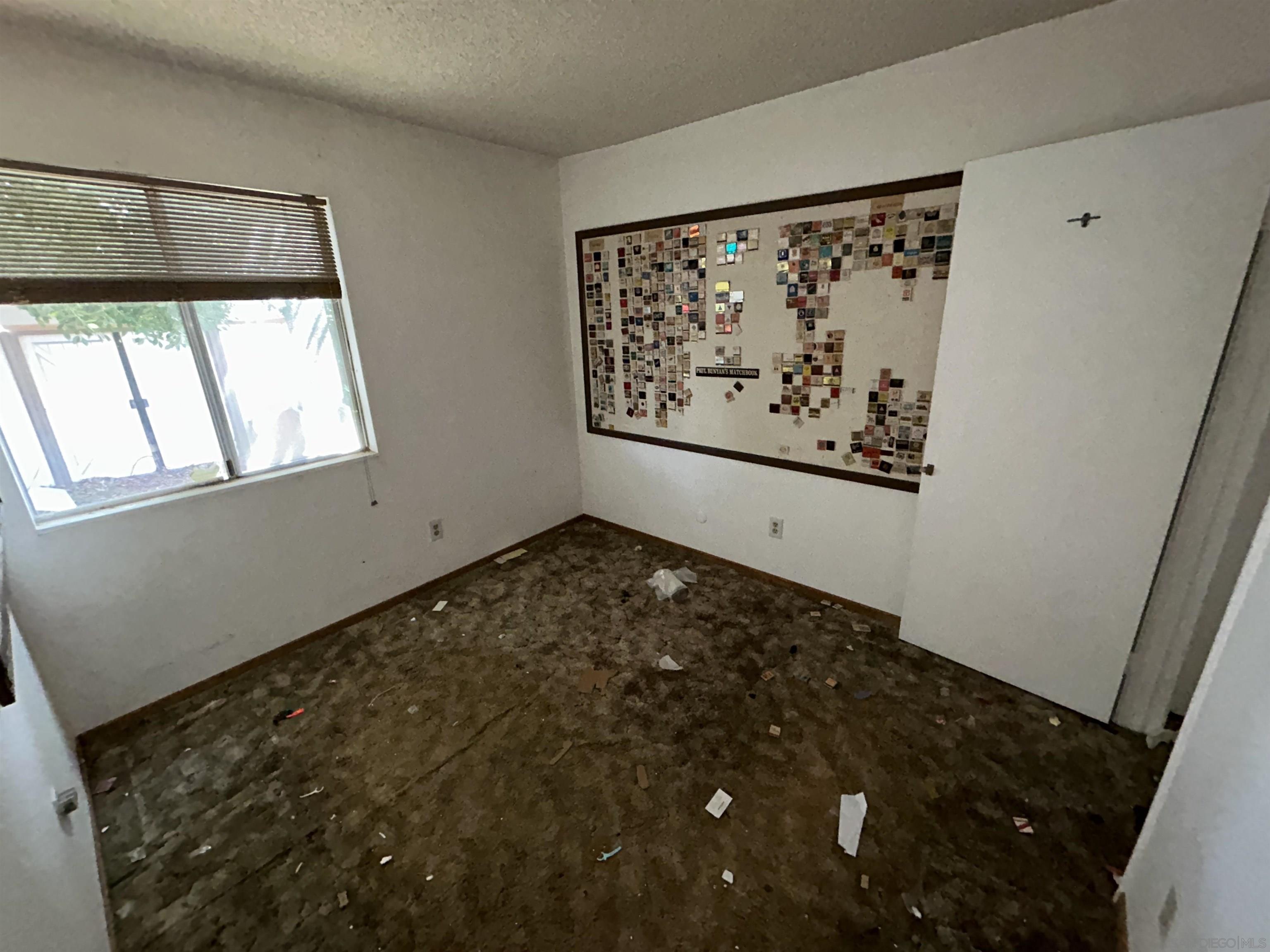 Detail Gallery Image 13 of 19 For 3164  Carr Dr, Oceanside,  CA 92056 - 3 Beds | 2 Baths