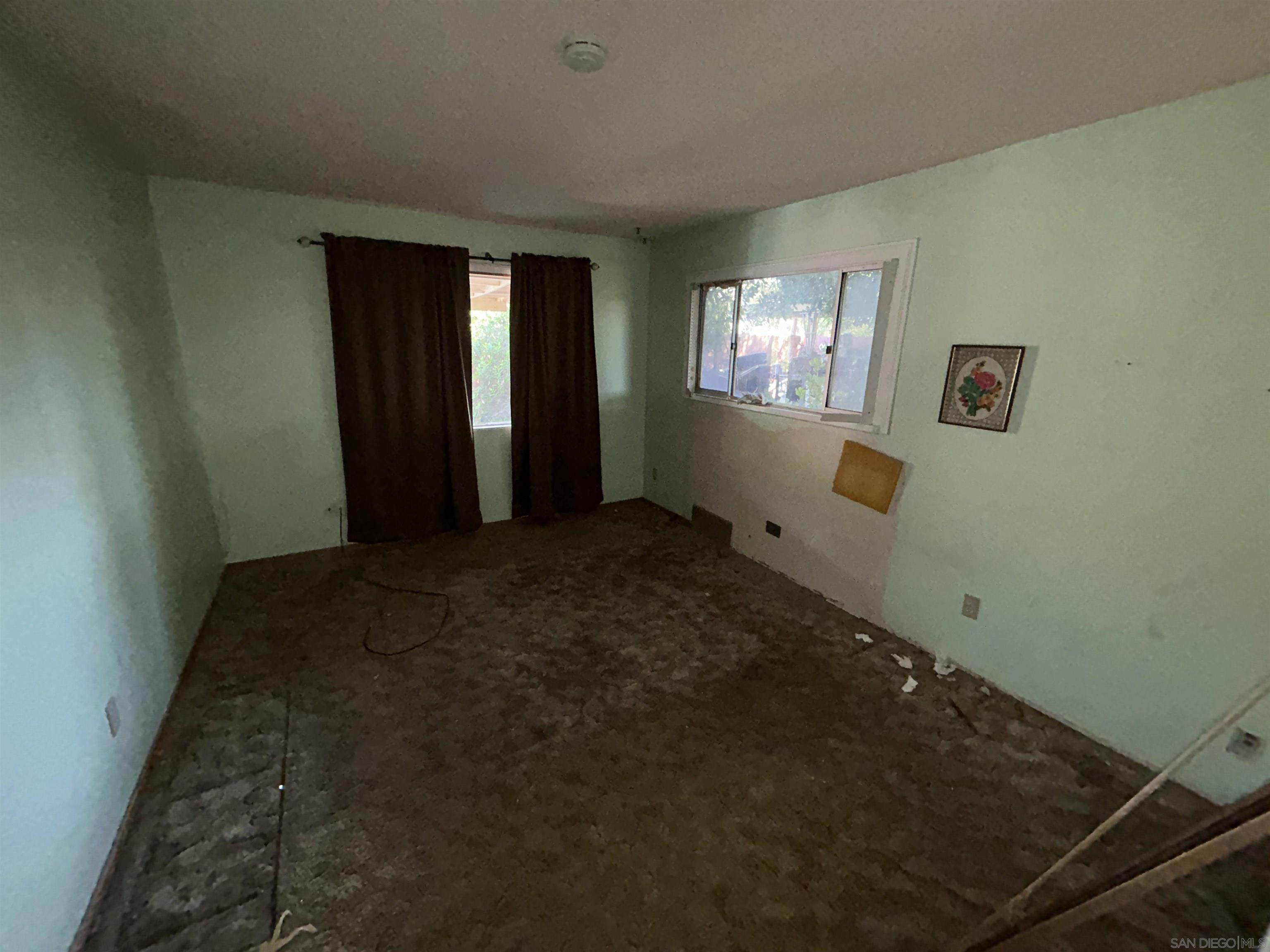 Detail Gallery Image 14 of 19 For 3164  Carr Dr, Oceanside,  CA 92056 - 3 Beds | 2 Baths