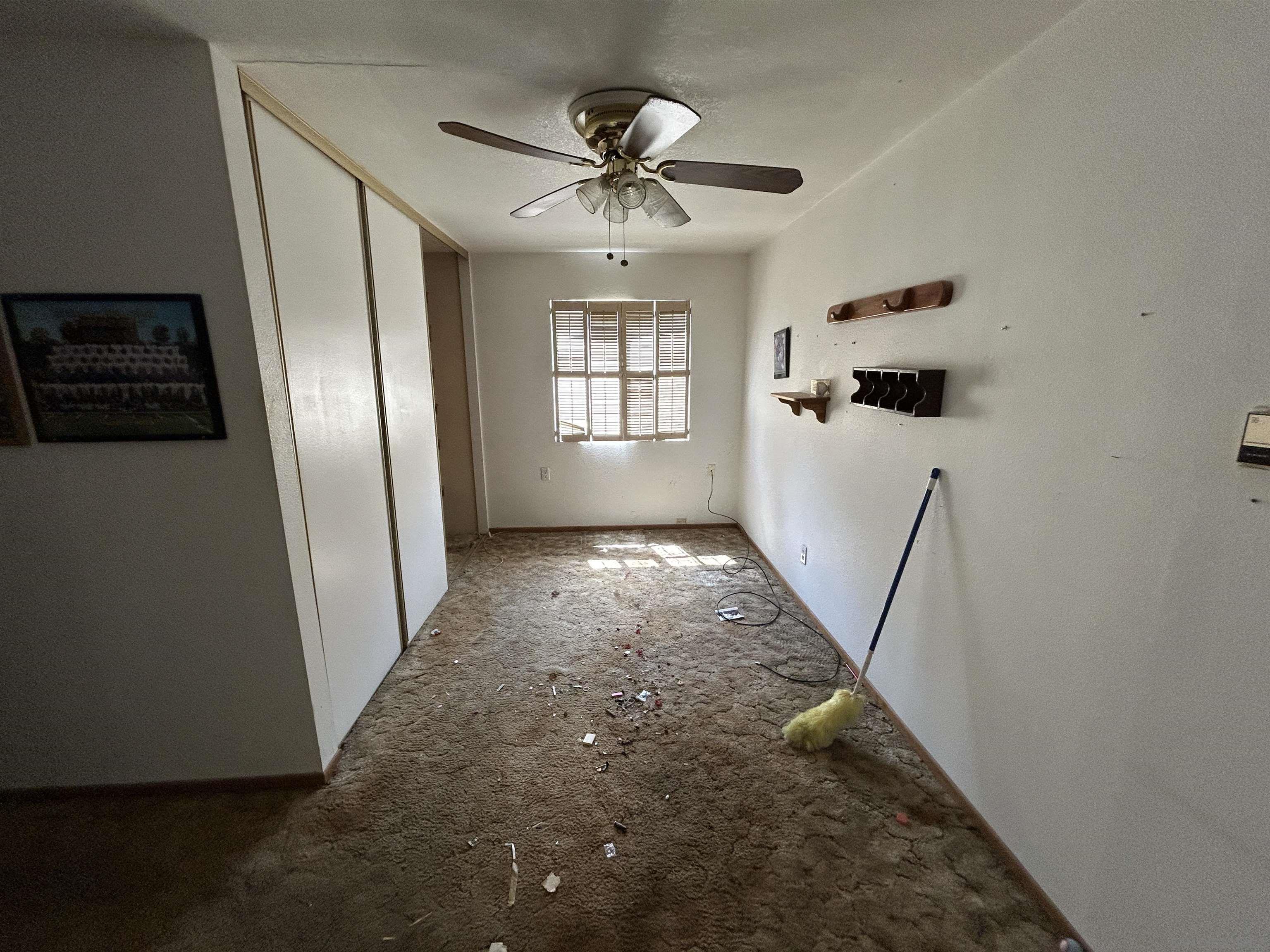 Detail Gallery Image 4 of 19 For 3164  Carr Dr, Oceanside,  CA 92056 - 3 Beds | 2 Baths