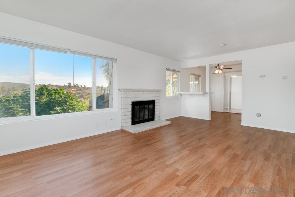 Detail Gallery Image 9 of 50 For 615-617  Truly Ter, Vista,  CA 92084 - – Beds | – Baths