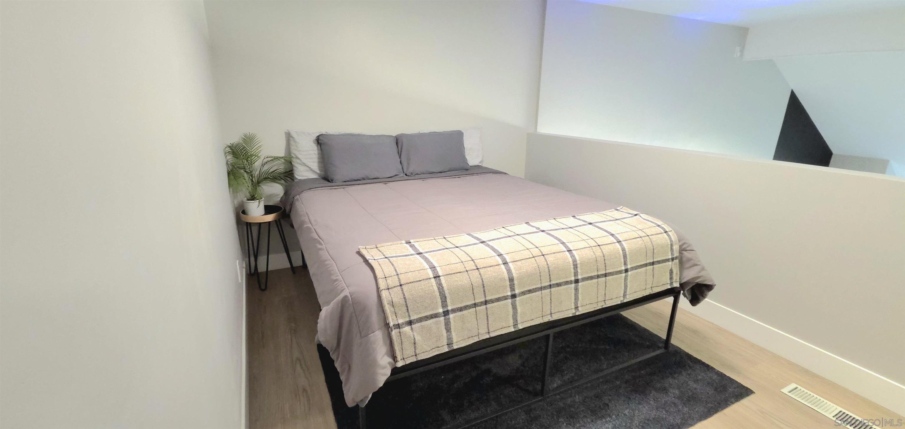 Detail Gallery Image 7 of 8 For 6191  Rancho Mission  #306,  San Diego,  CA 92108 - 1 Beds | 1 Baths