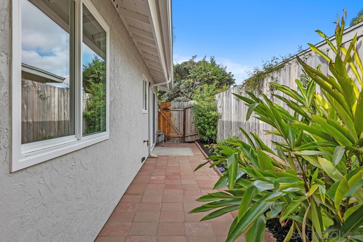 Detail Gallery Image 31 of 35 For 2425  Levante  a, Carlsbad,  CA 92009 - 3 Beds | 2 Baths