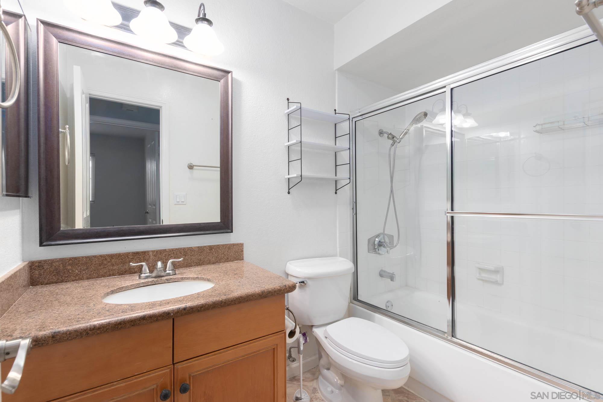 Detail Gallery Image 12 of 21 For 6750  Beadnell Way  #39,  San Diego,  CA 92117 - 2 Beds | 2 Baths