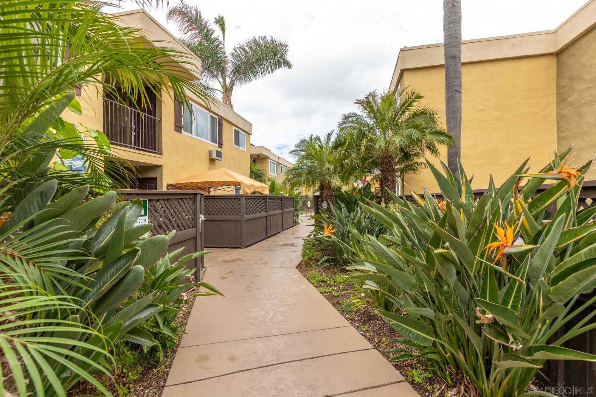 Detail Gallery Image 17 of 21 For 6750  Beadnell Way  #39,  San Diego,  CA 92117 - 2 Beds | 2 Baths