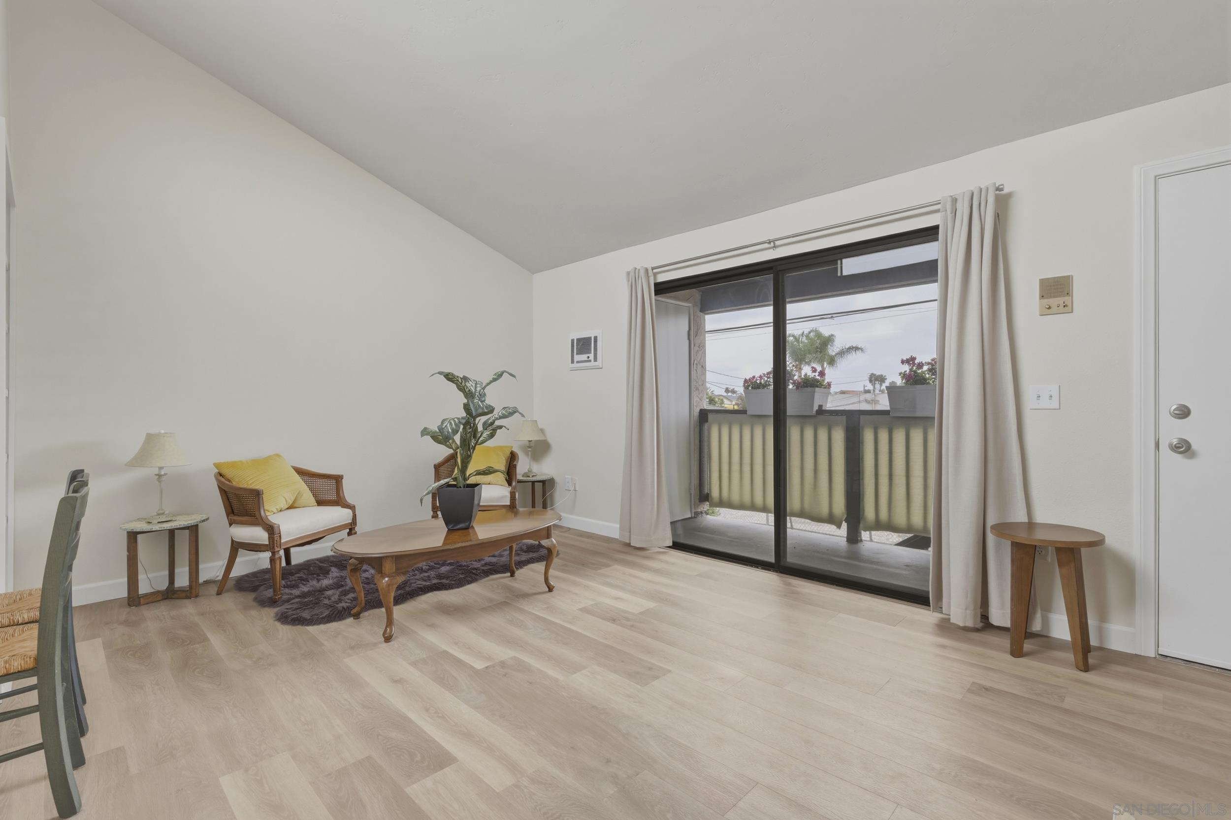 Detail Gallery Image 9 of 28 For 4725  35th St  #5,  San Diego,  CA 92116 - 1 Beds | 1 Baths