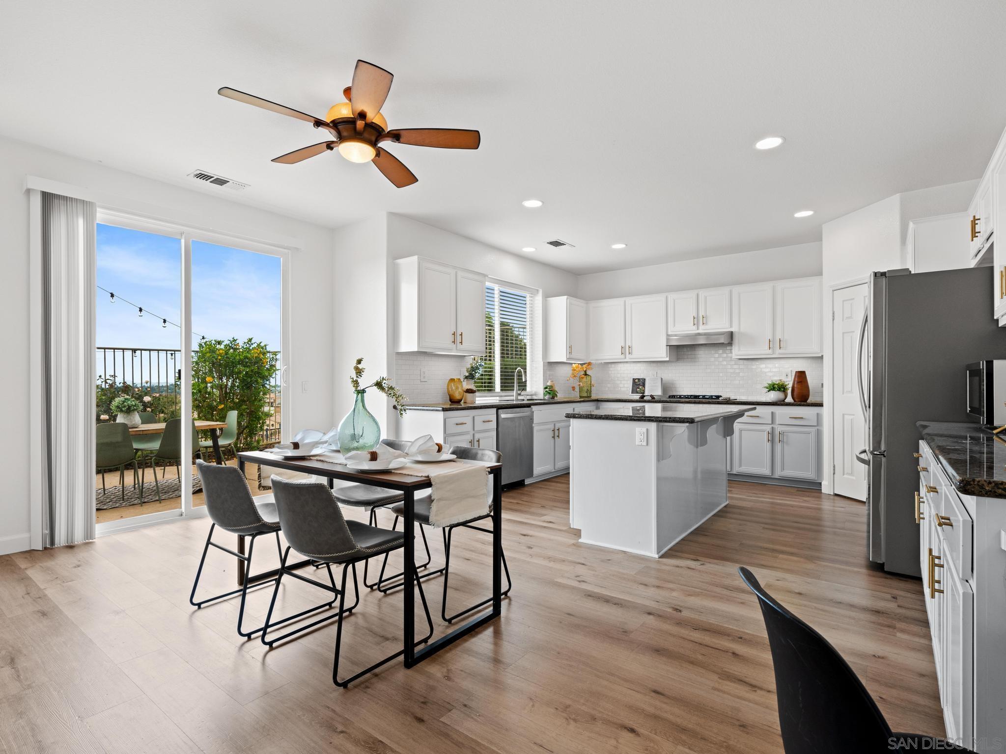 Detail Gallery Image 15 of 69 For 1574  Loma Alta, San Marcos,  CA 92069 - 5 Beds | 2/1 Baths