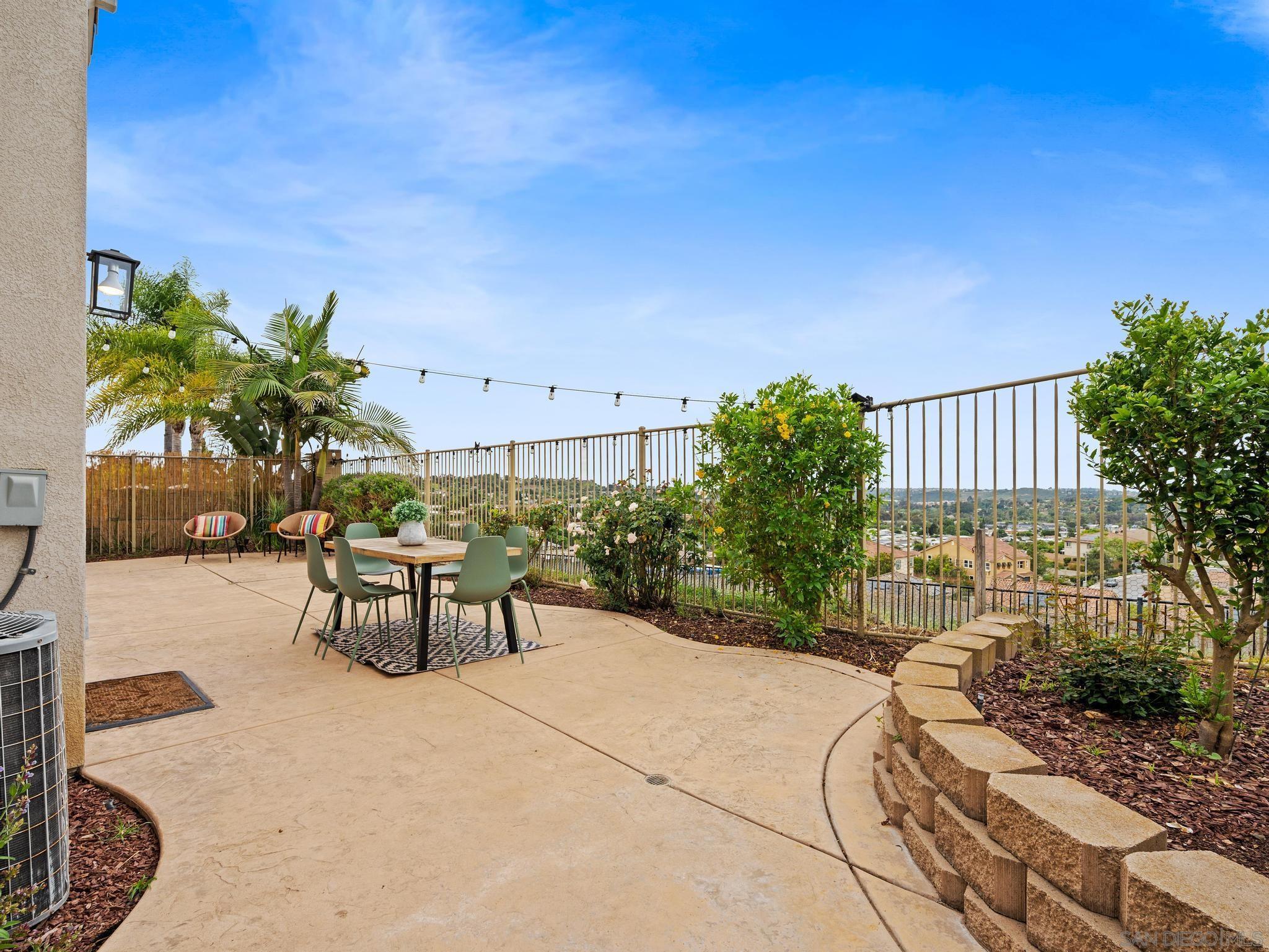 Detail Gallery Image 20 of 69 For 1574  Loma Alta, San Marcos,  CA 92069 - 5 Beds | 2/1 Baths