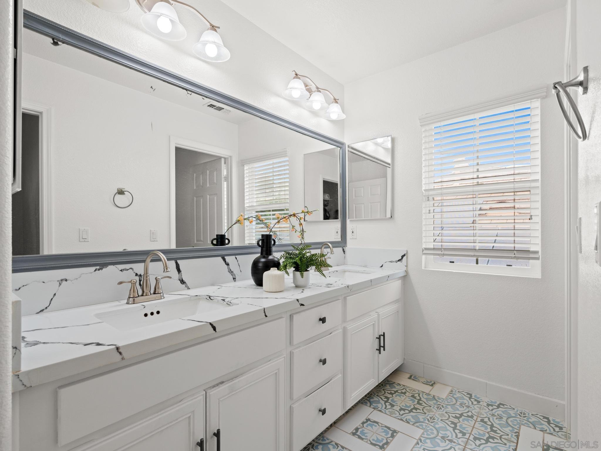 Detail Gallery Image 40 of 69 For 1574  Loma Alta, San Marcos,  CA 92069 - 5 Beds | 2/1 Baths