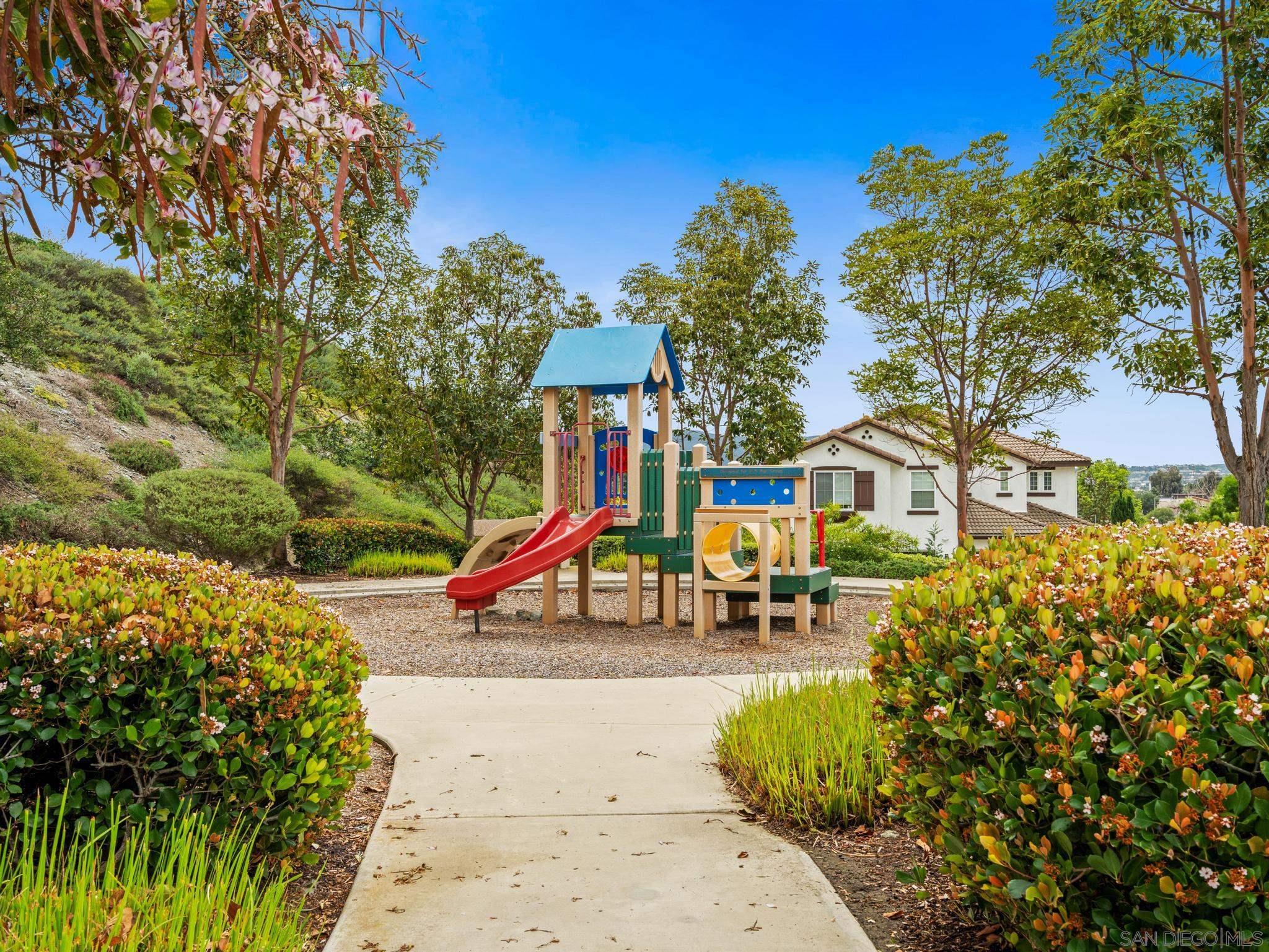 Detail Gallery Image 43 of 69 For 1574  Loma Alta, San Marcos,  CA 92069 - 5 Beds | 2/1 Baths