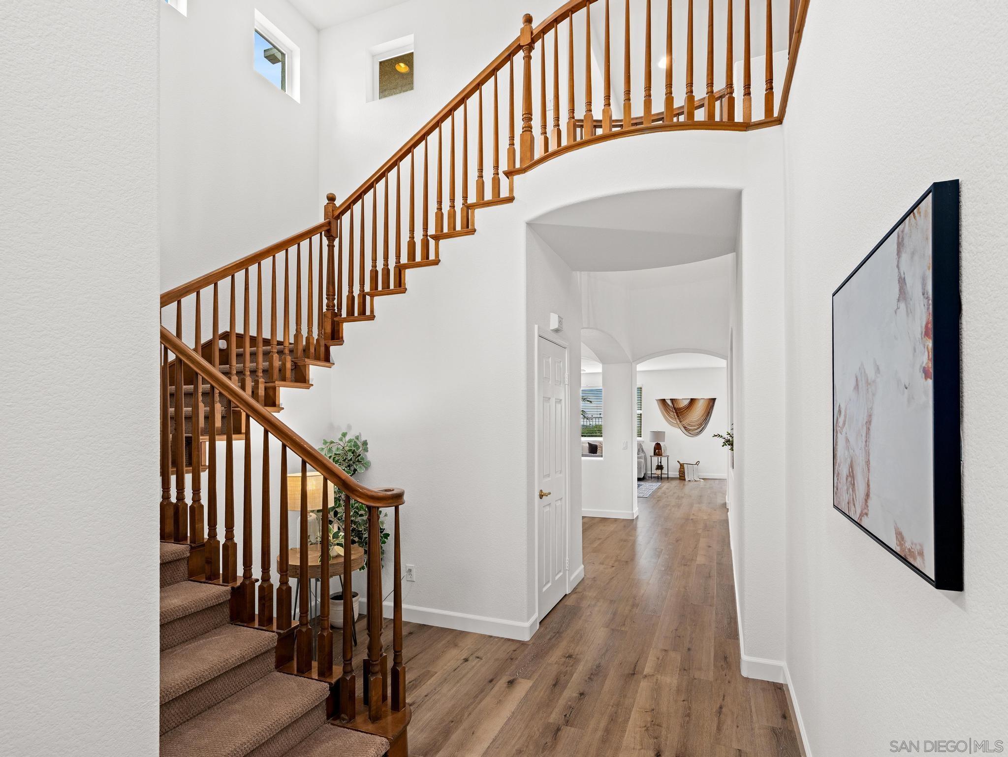 Detail Gallery Image 7 of 69 For 1574  Loma Alta, San Marcos,  CA 92069 - 5 Beds | 2/1 Baths