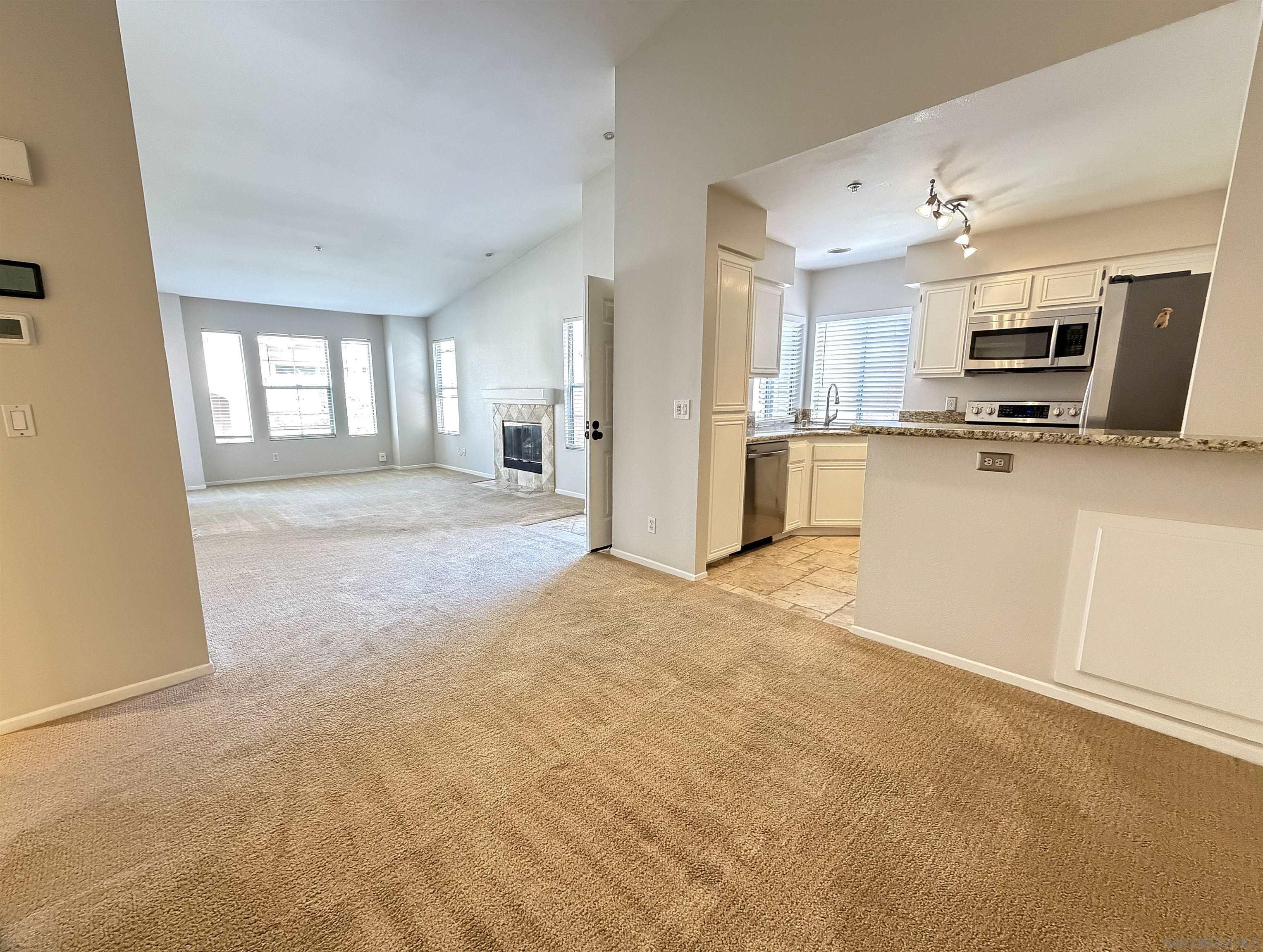 Detail Gallery Image 8 of 25 For 18680  Caminito Cantilena  #236,  San Diego,  CA 92128 - 1 Beds | 1 Baths