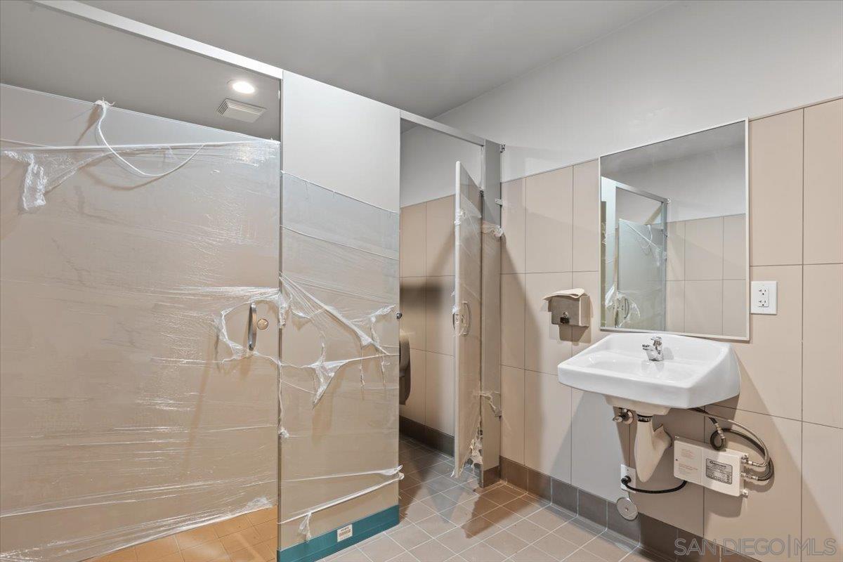 Detail Gallery Image 32 of 46 For 165 W San Ysidro Blvd, San Ysidro,  CA 92173 - – Beds | – Baths