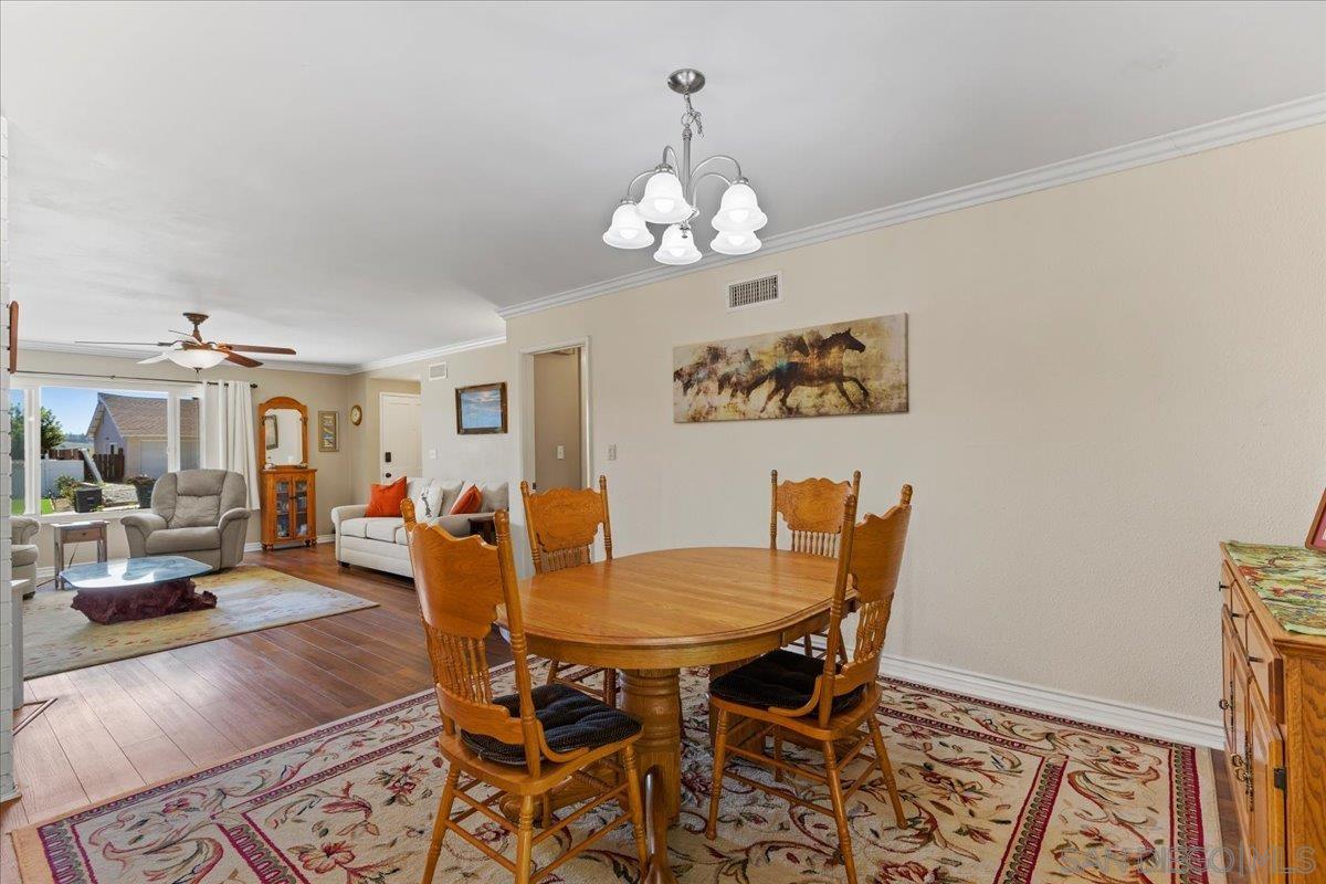 Detail Gallery Image 9 of 47 For 12938  Yankton, Poway,  CA 92064 - 3 Beds | 2 Baths